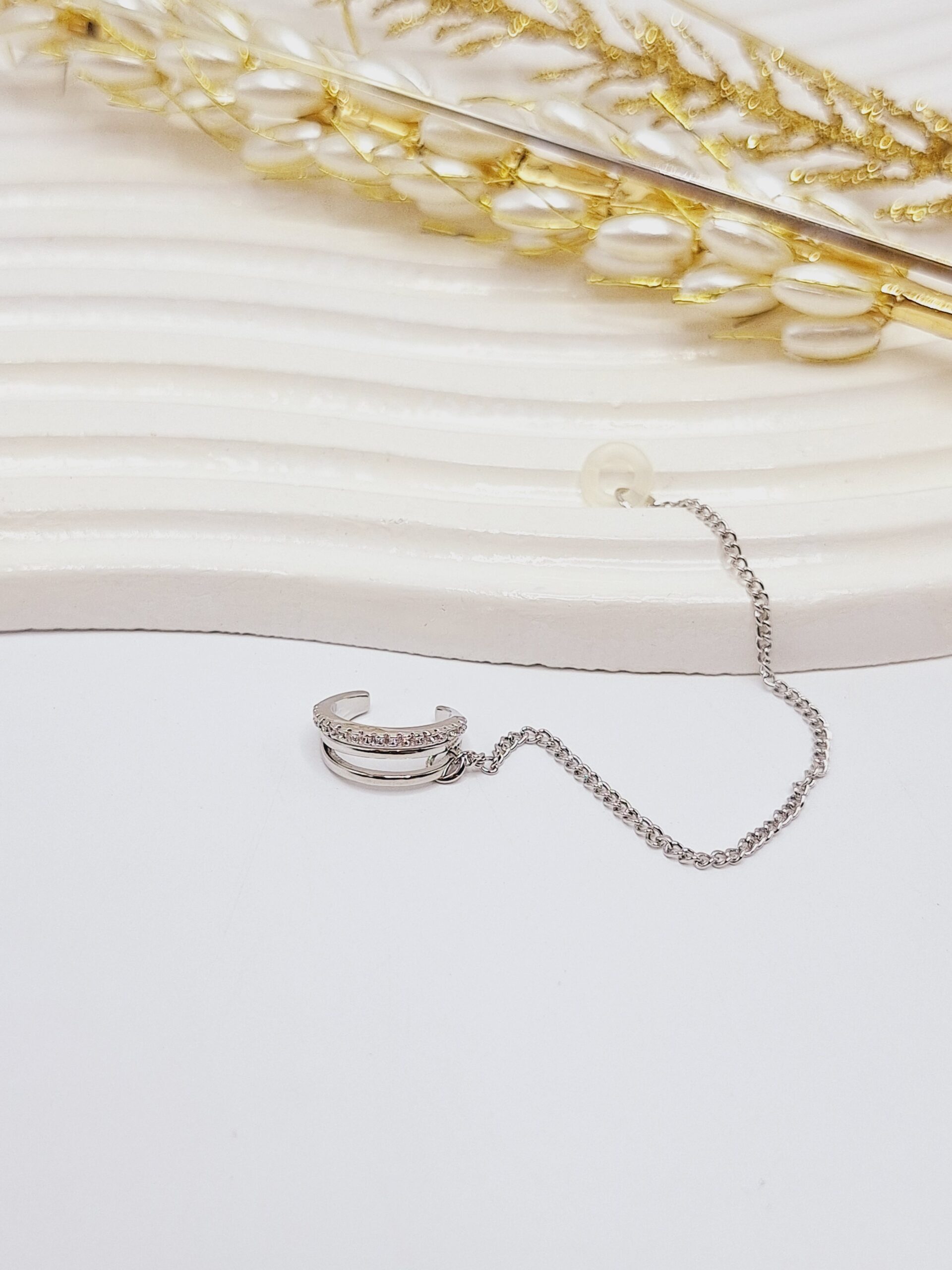 گوشواره ایرکاف مدل نیم دایره ای نگینی