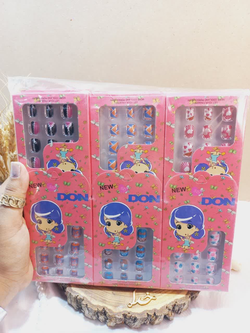 ناخن مصنوعی بچگانه طرح داره همراه چسب دون DON کد 619