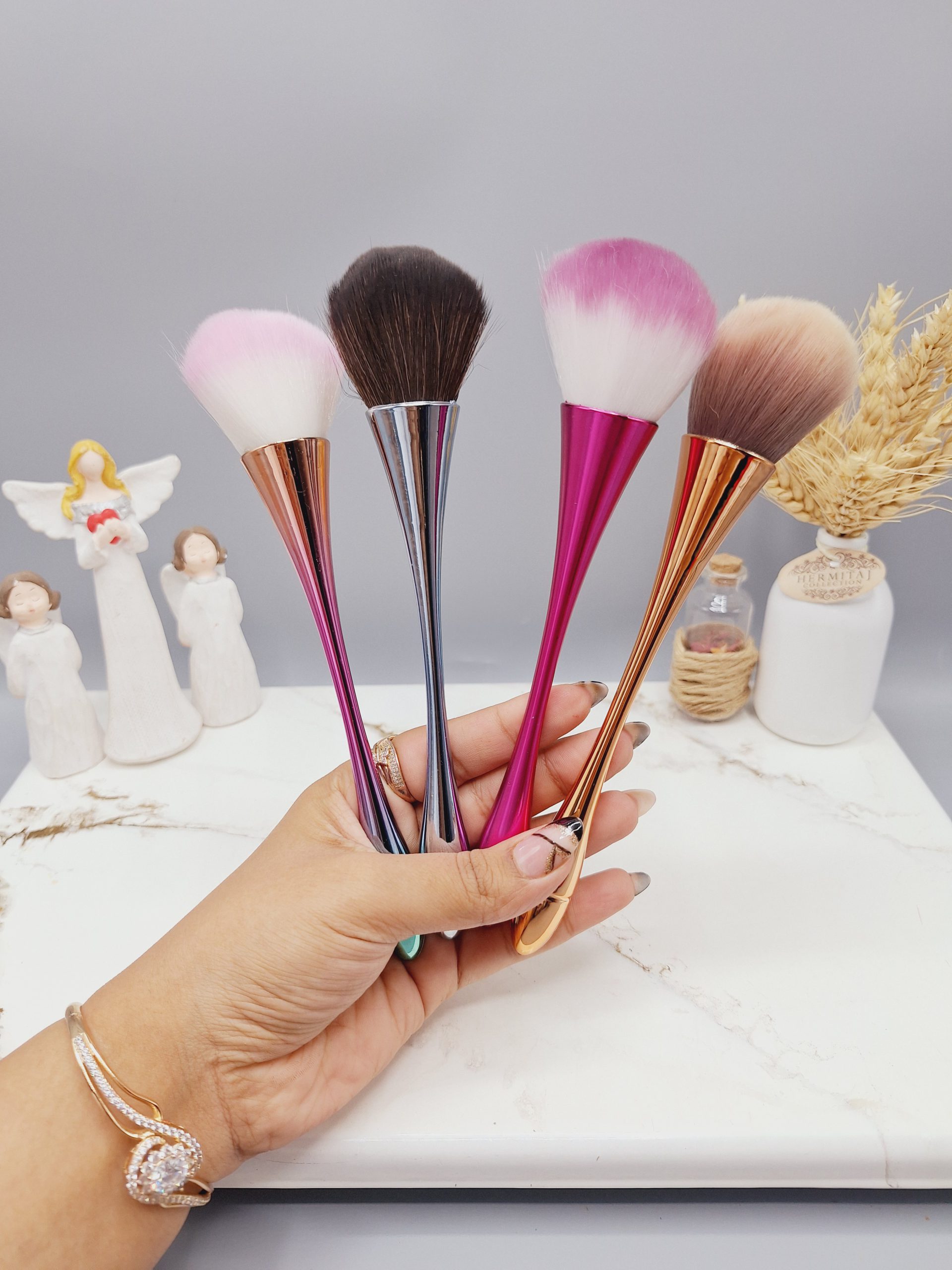 براش رژ گونه کمر باریک