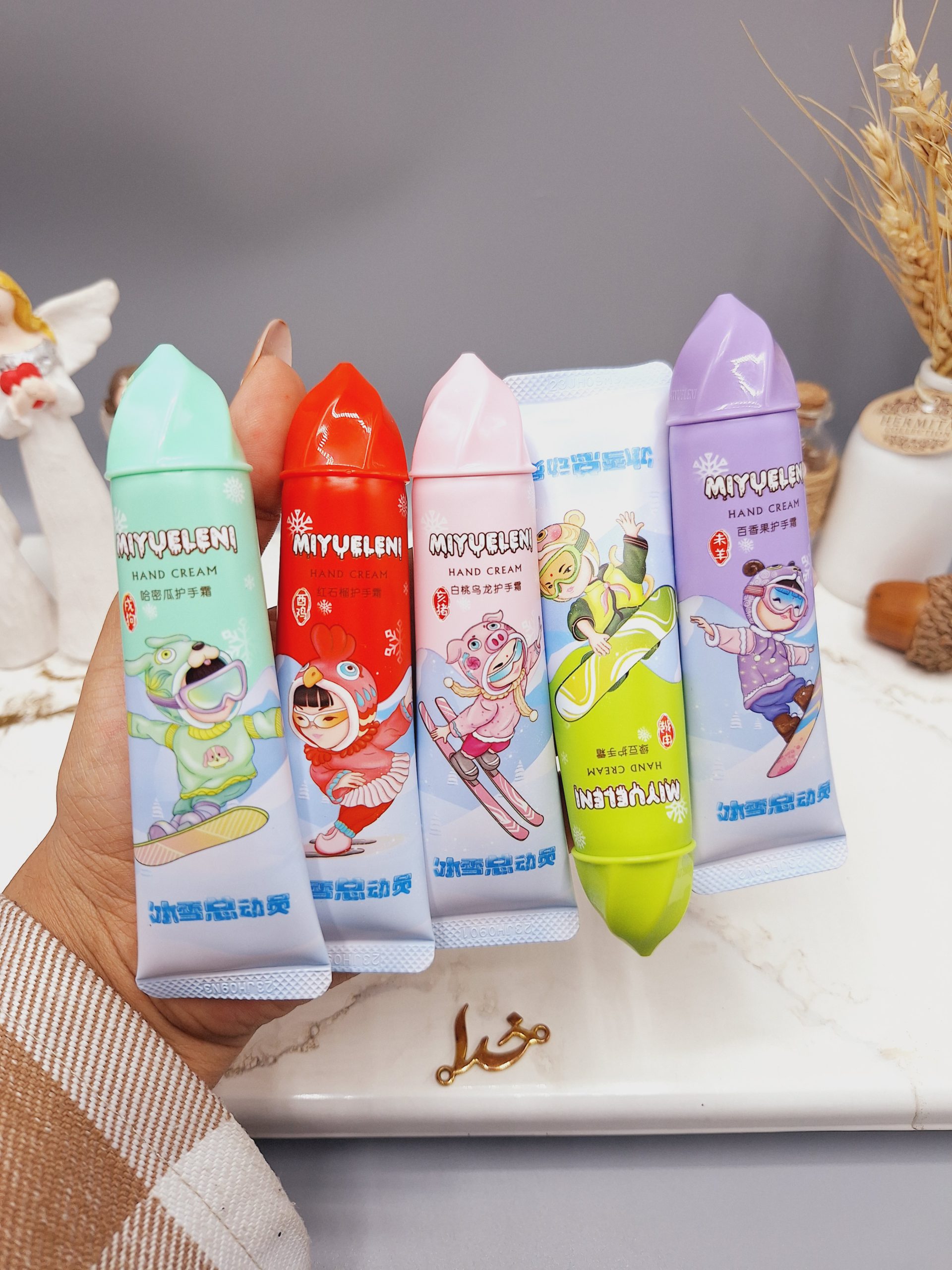 پک پنج عددی کرم دست مدل شکوفه طرح اسکیمو برند MIYUELENI کد 7166