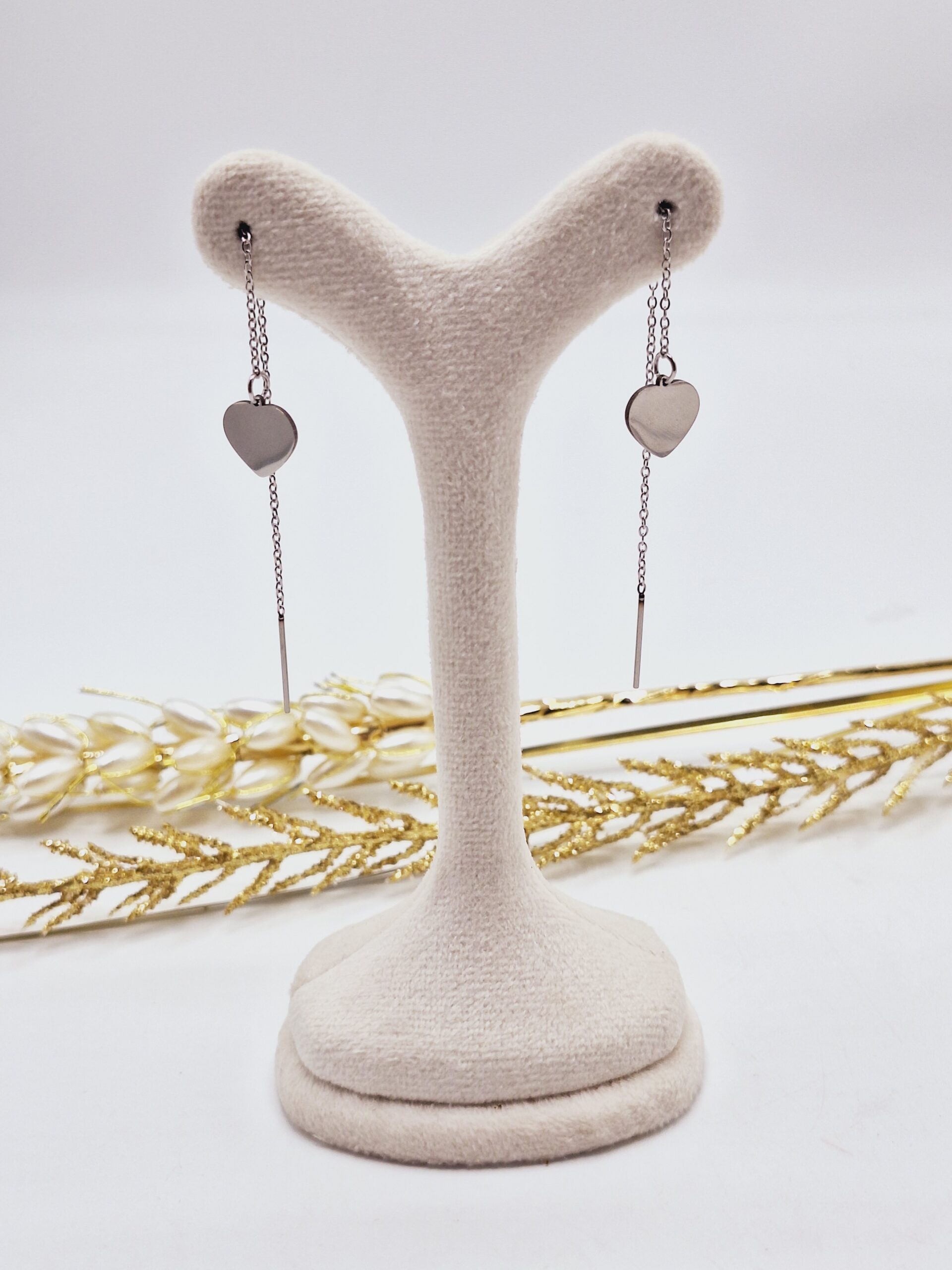 گوشواره بخیه ای طرح قلب ساده نقره ای