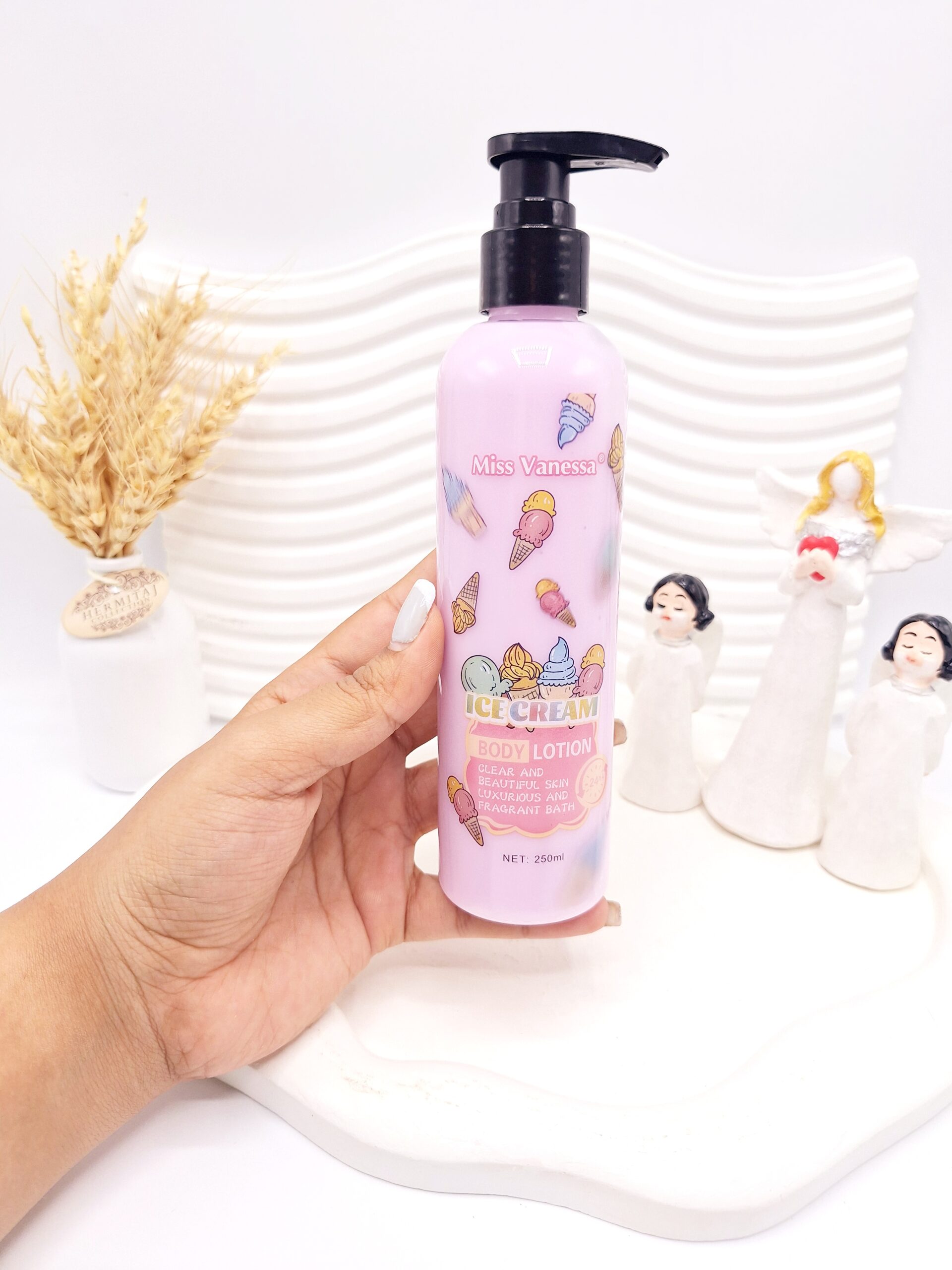 لوسیون بستنی وانیلی میس ونسا کد M7061