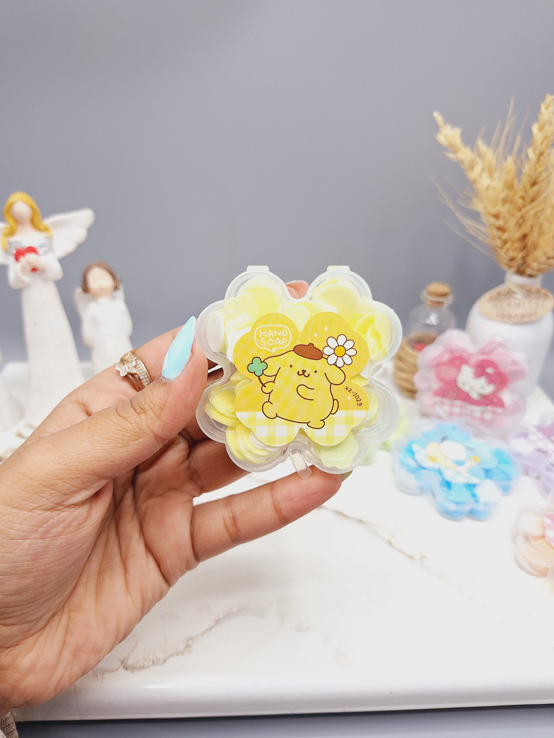 صابون کاغذی کرومی معطر مسافرتی کد 0293 (مدل باکس گل)