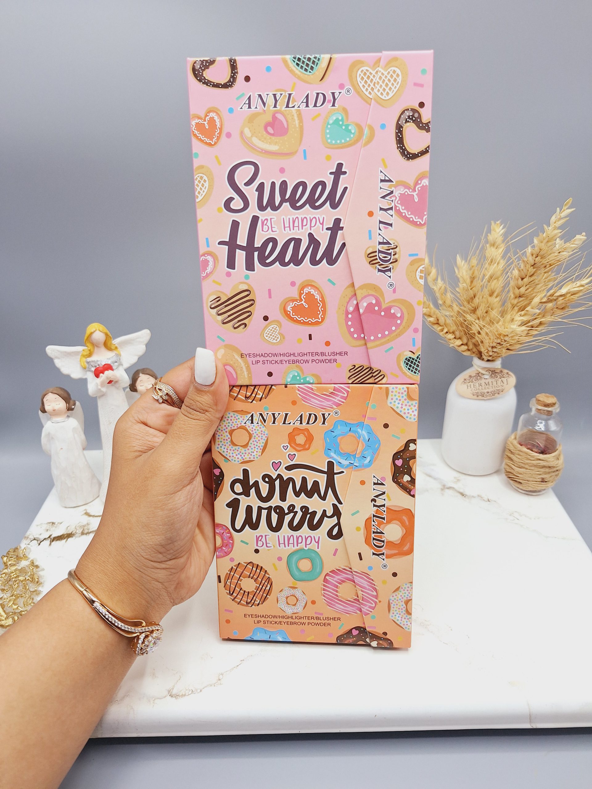 پالت سایه آنالیدی طرح دونات برند ANYLADY کد 8601Q