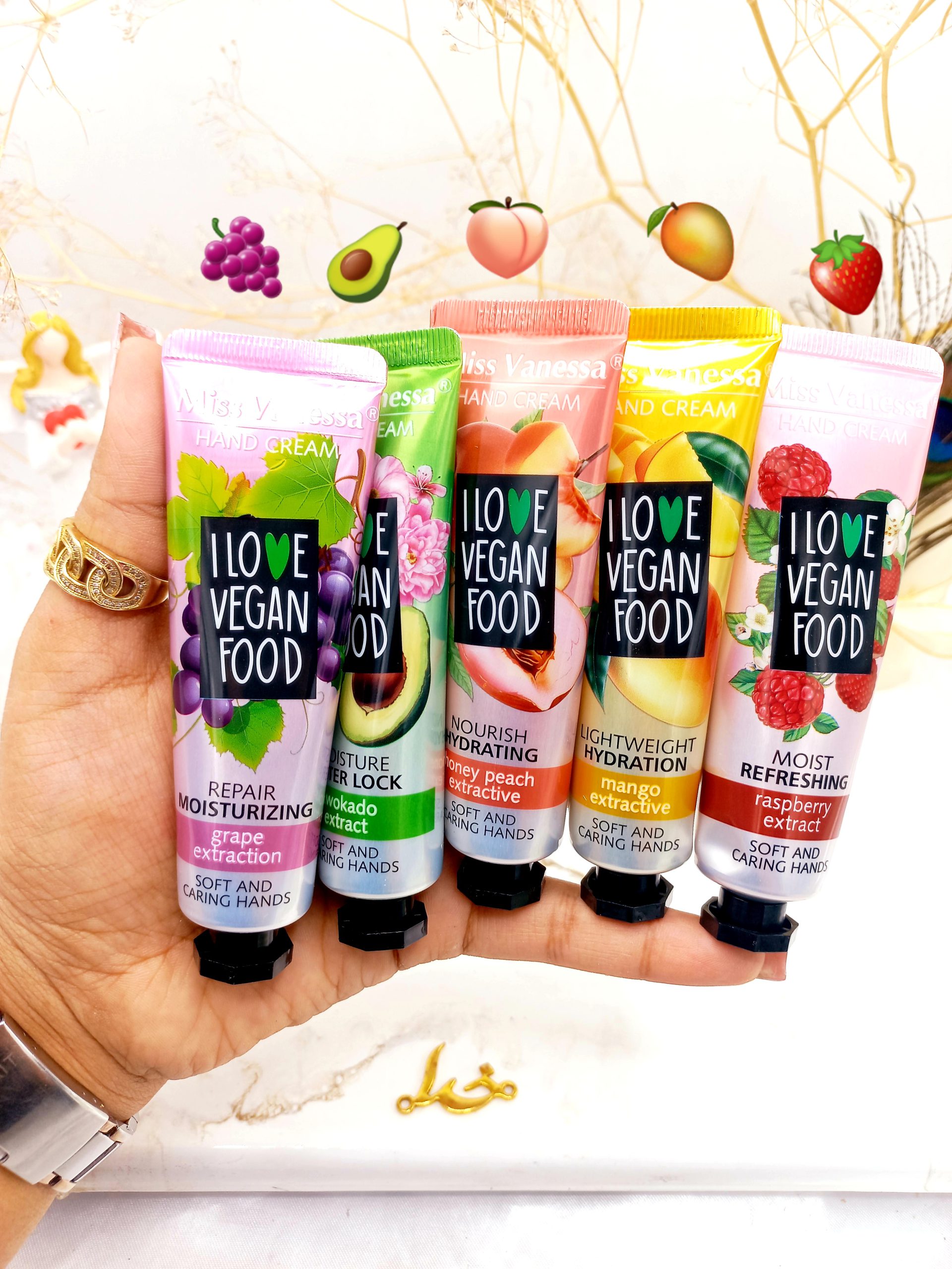 پک کرم دست 5 عددی میوه ای خوشبو Miss vanessa