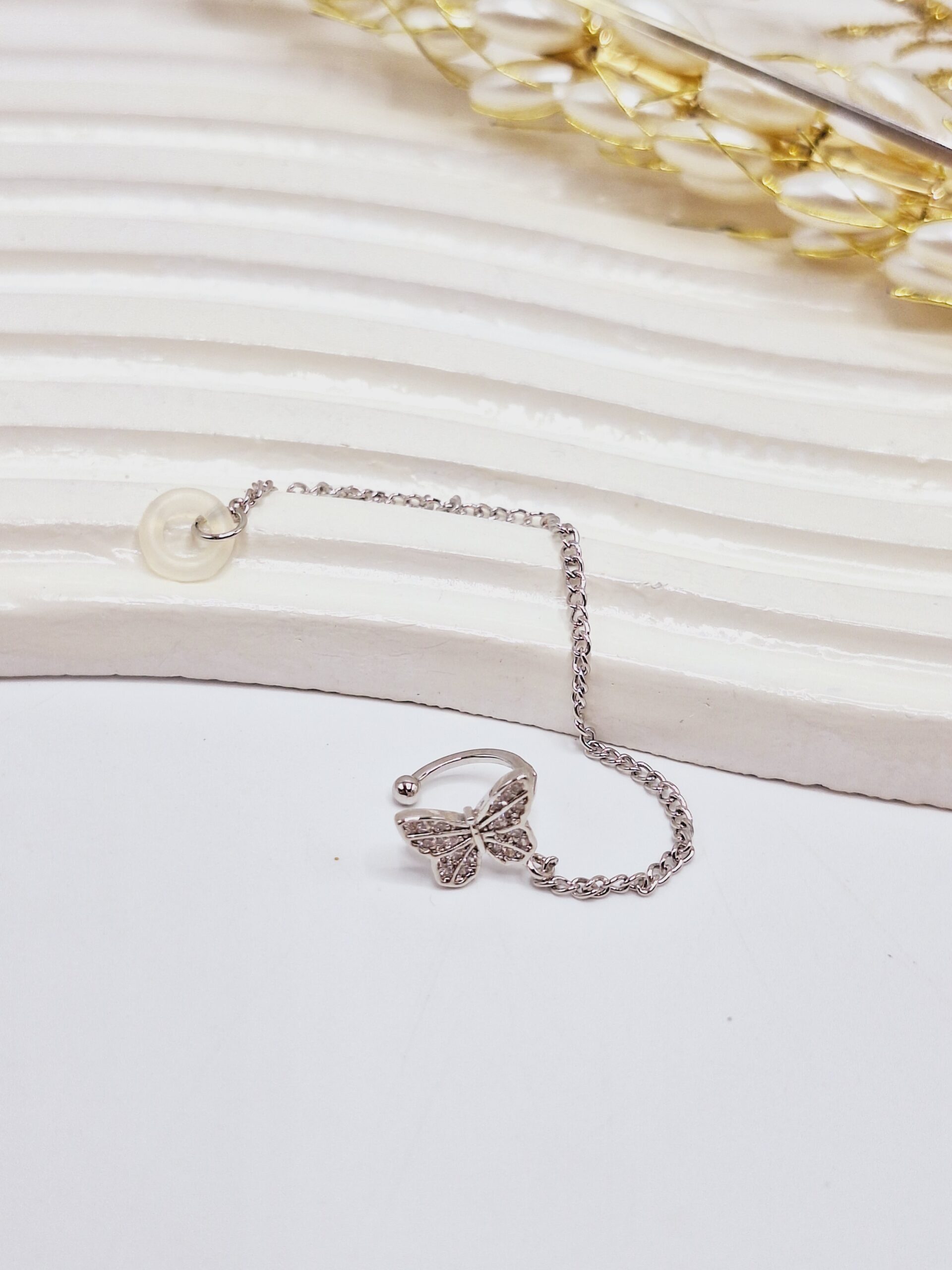 گوشواره ایرکاف طرح پروانه نگینی