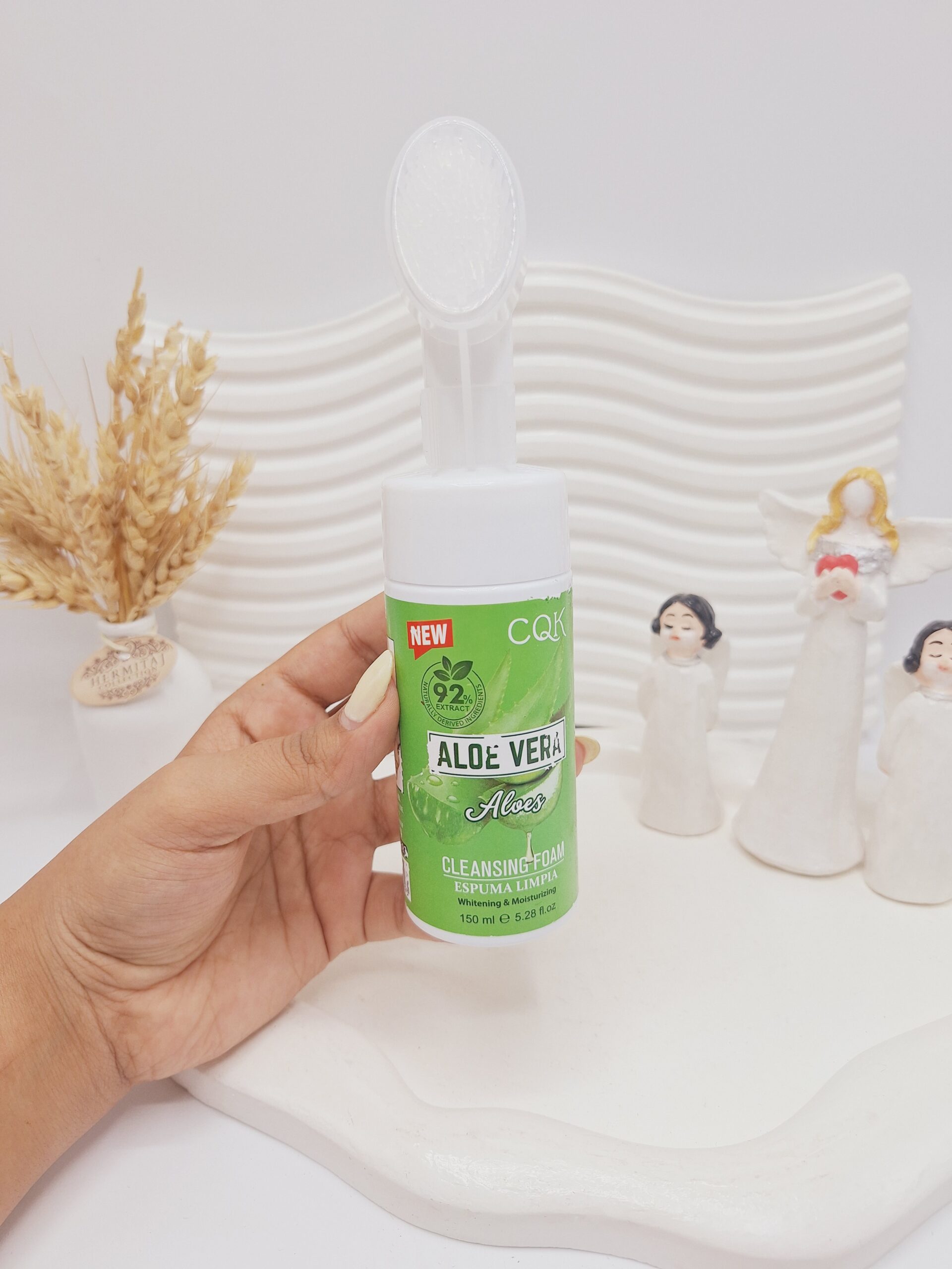 فوم براش دار آلوئه ورا برند CQK کد 3893