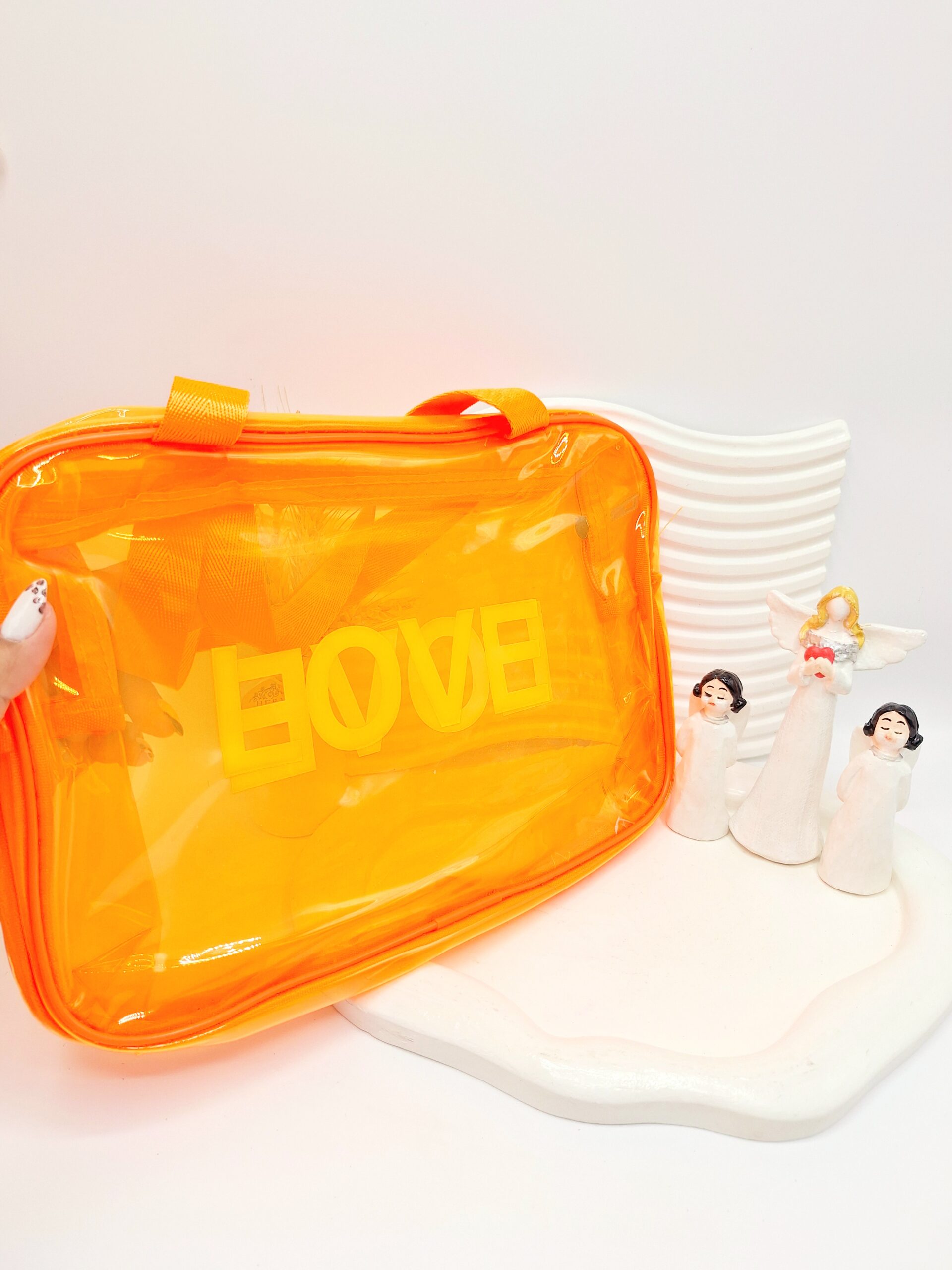 کیف لوازم آرایشی سایز بزرگ مدل LOVE (رنگ نارنجی)