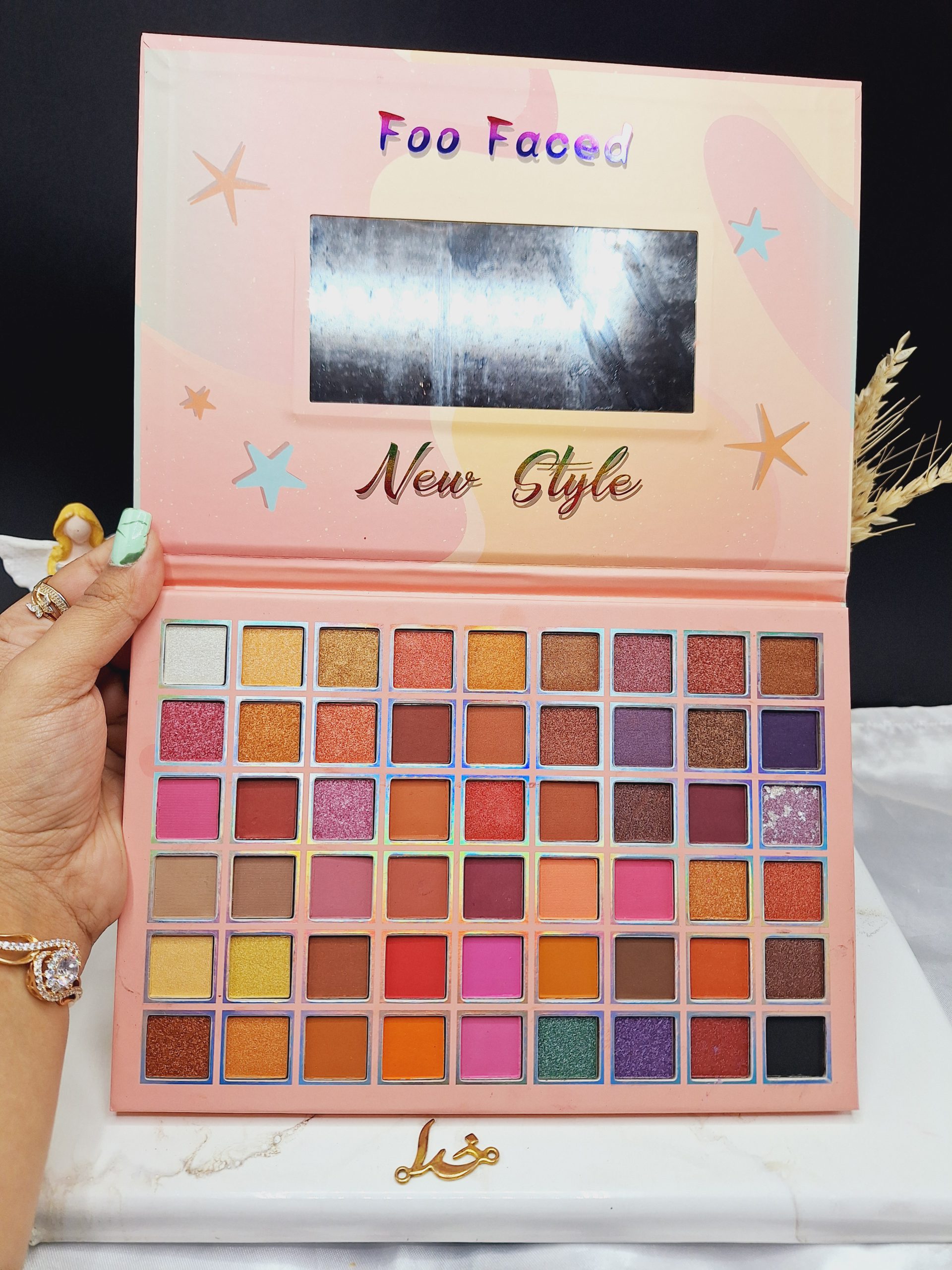 پالت 54 رنگ سایه Foo Faced کد 8317