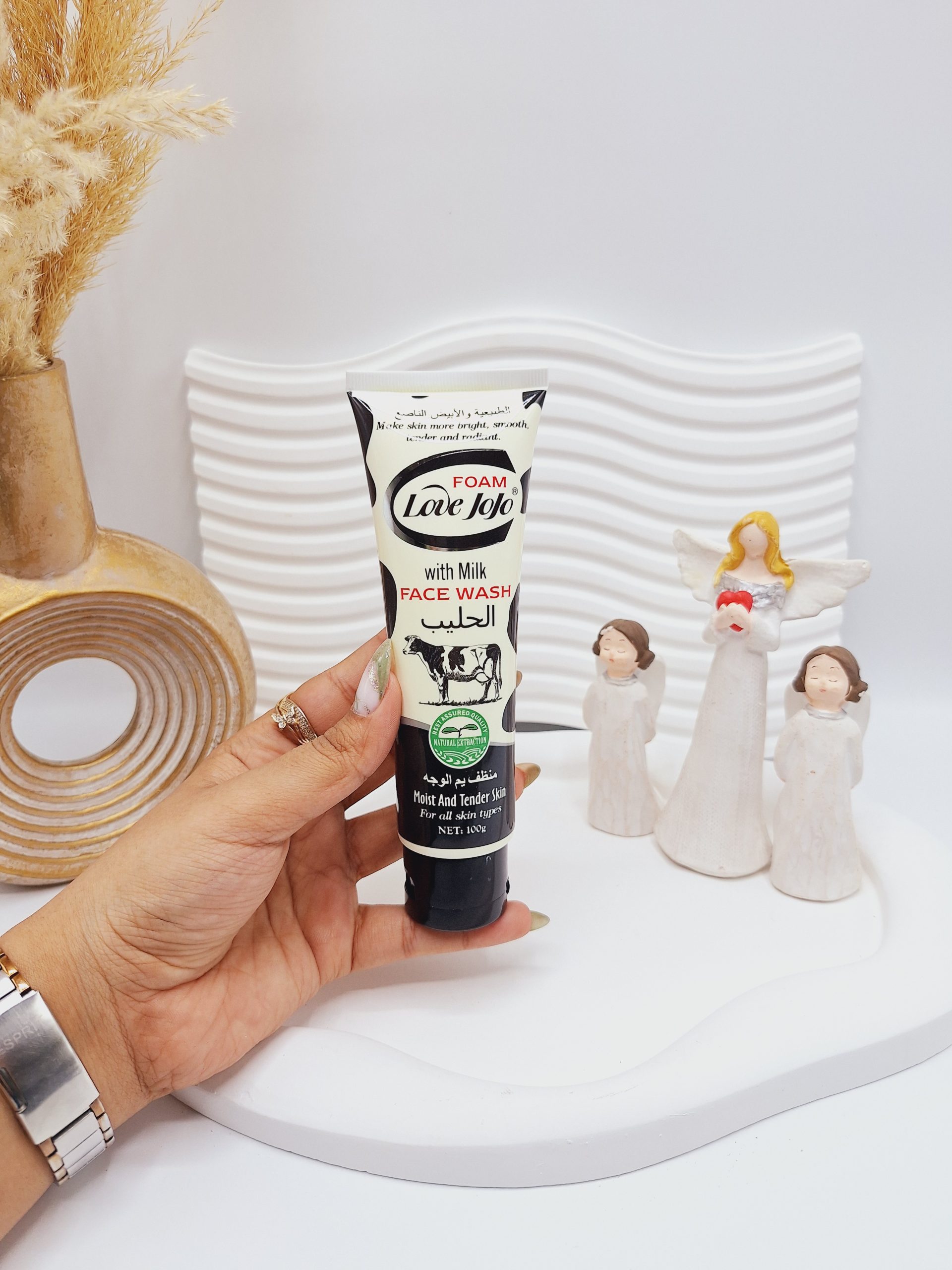 فوم شستشو شیر گاو برند لاو جوجو مناسب پوست چین و چروک کد 1876