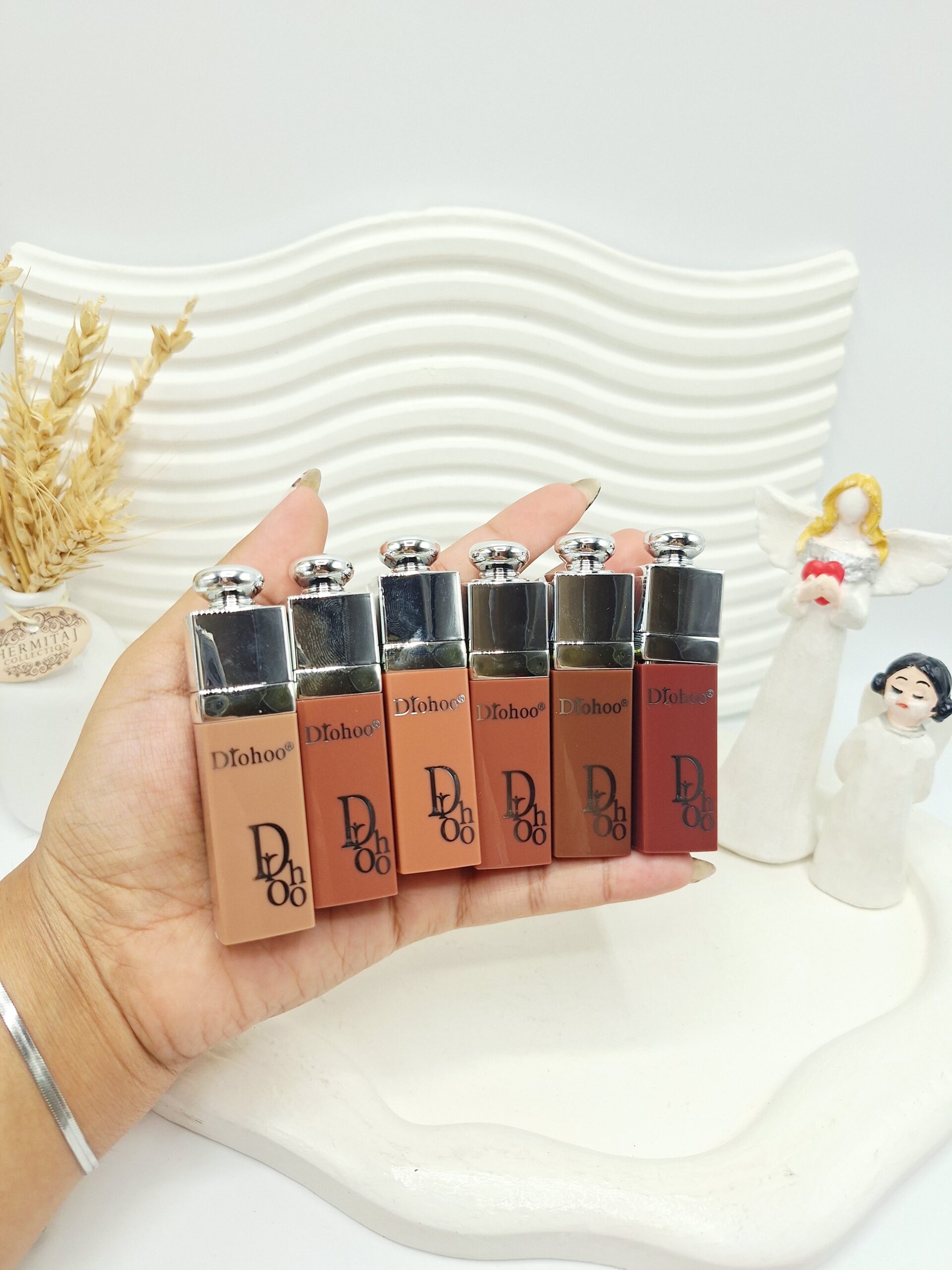 پک 6 تایی رژ جامد طرح دیور با عطر و طعم به کوکی خوشمزه وانیلی کد 3797