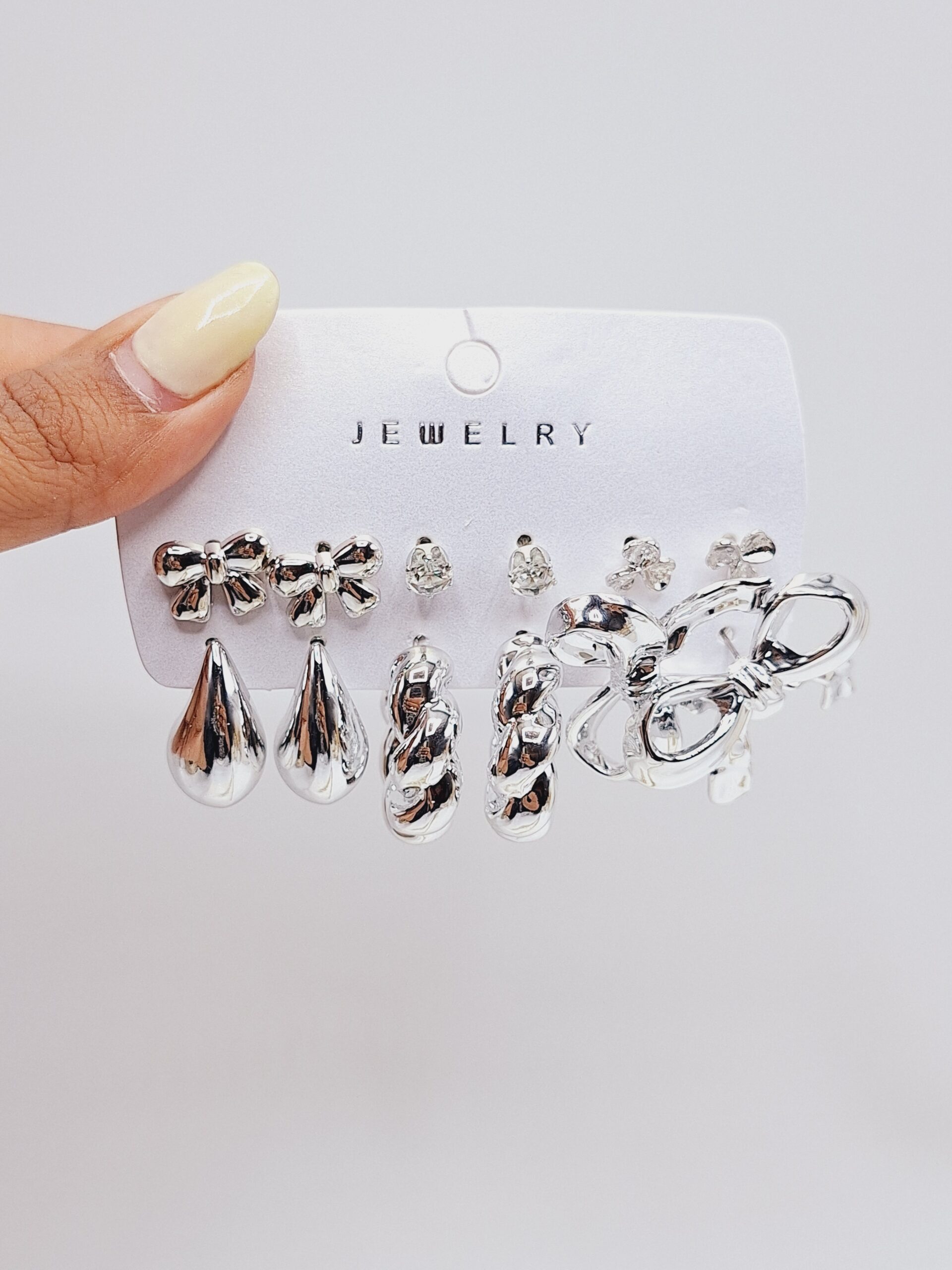 پک گوشواره 6 تایی مجلسی آبکاری رادیوم (طرح سوم)