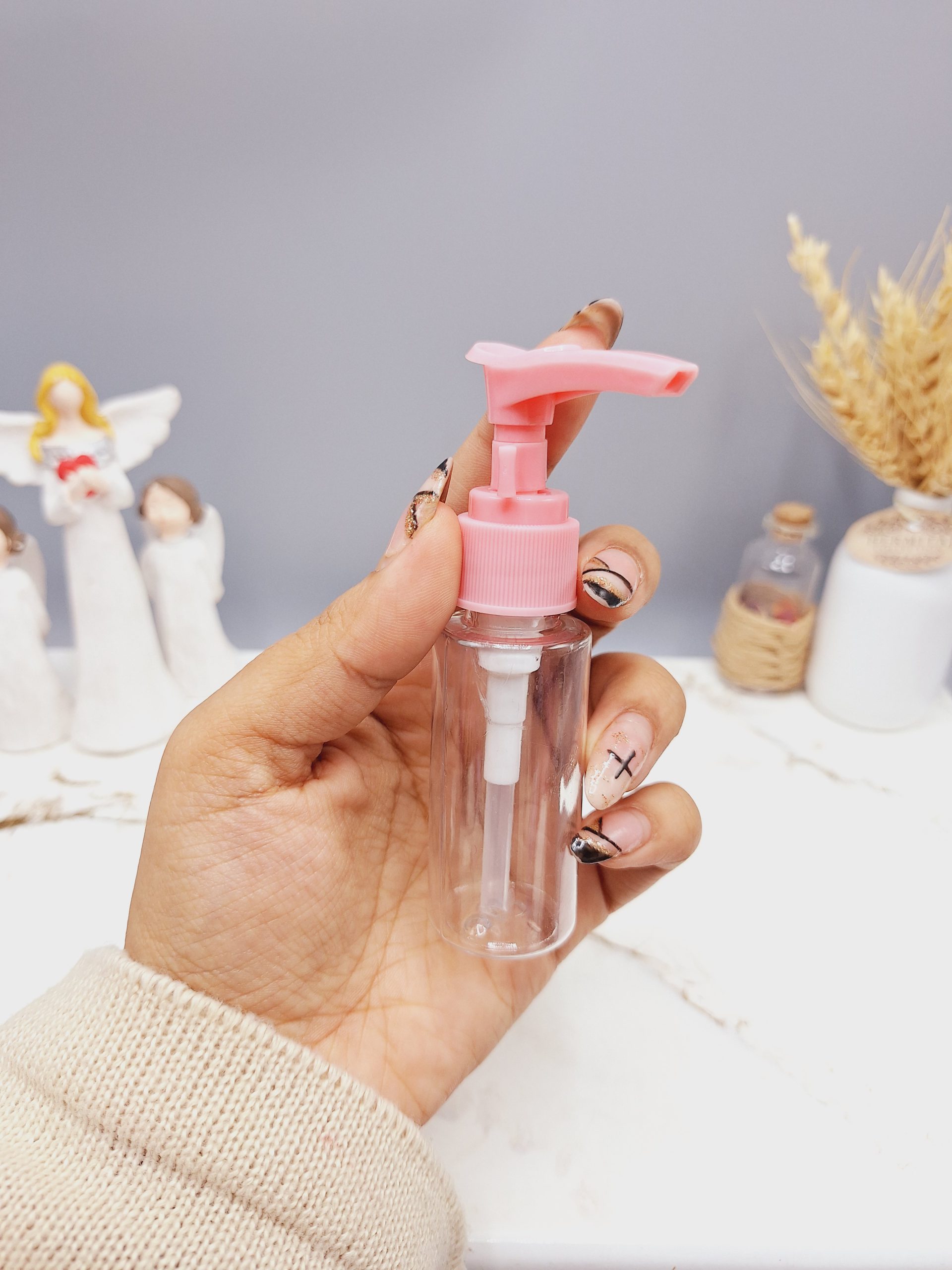 قوطی کرم پمپی مسافرتی تک