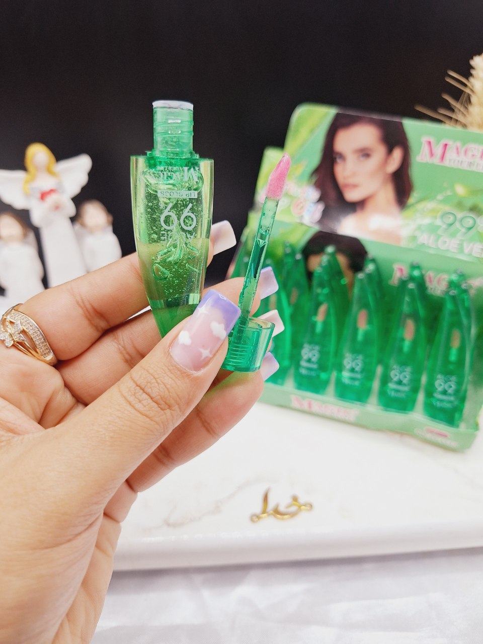 برق لب و ویتامینه  طرح آلوئه ورا برند مجیک MAGICکدLC1132