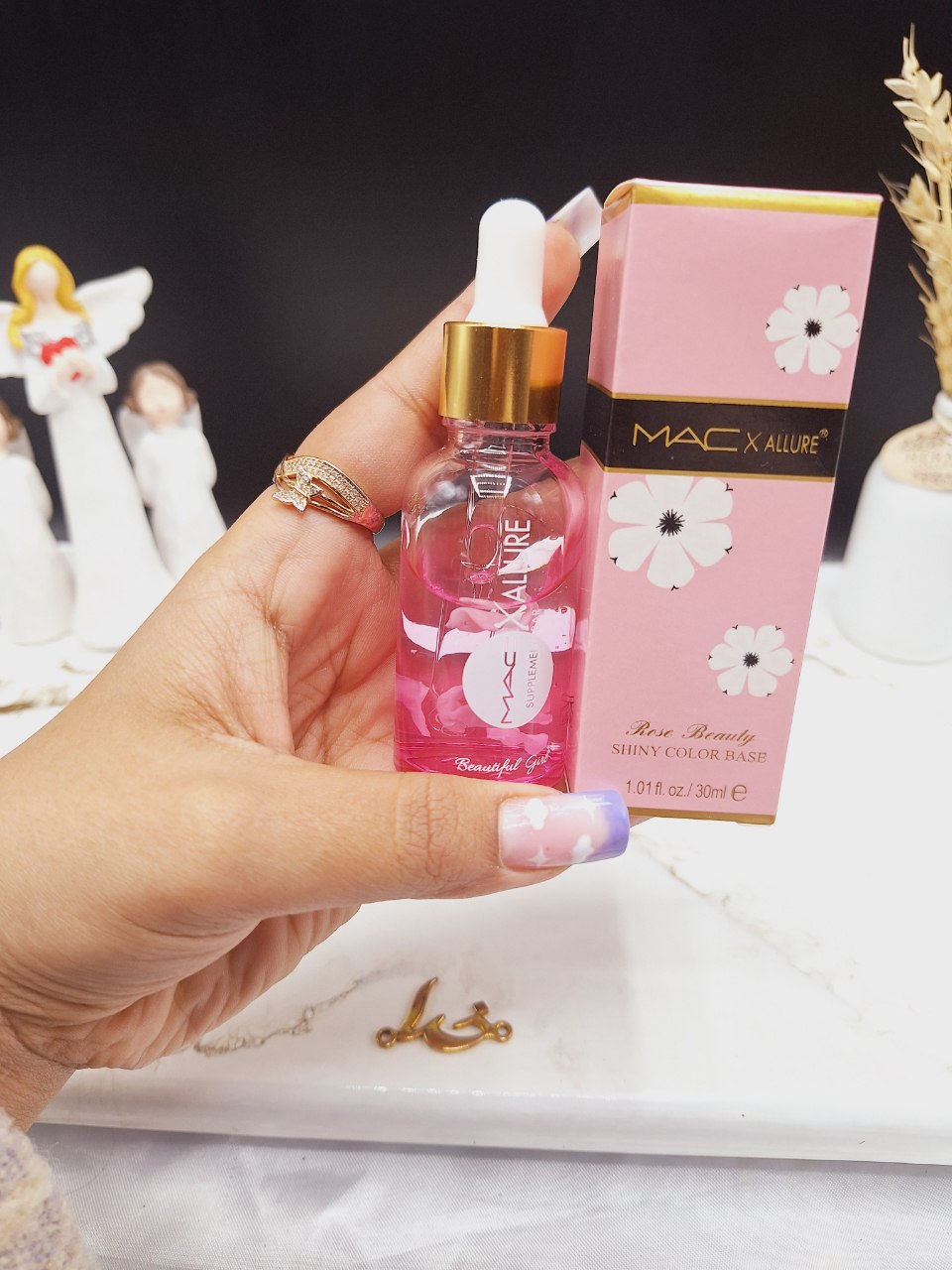 سرم آبرسان و مرطوب کننده (صورتی)