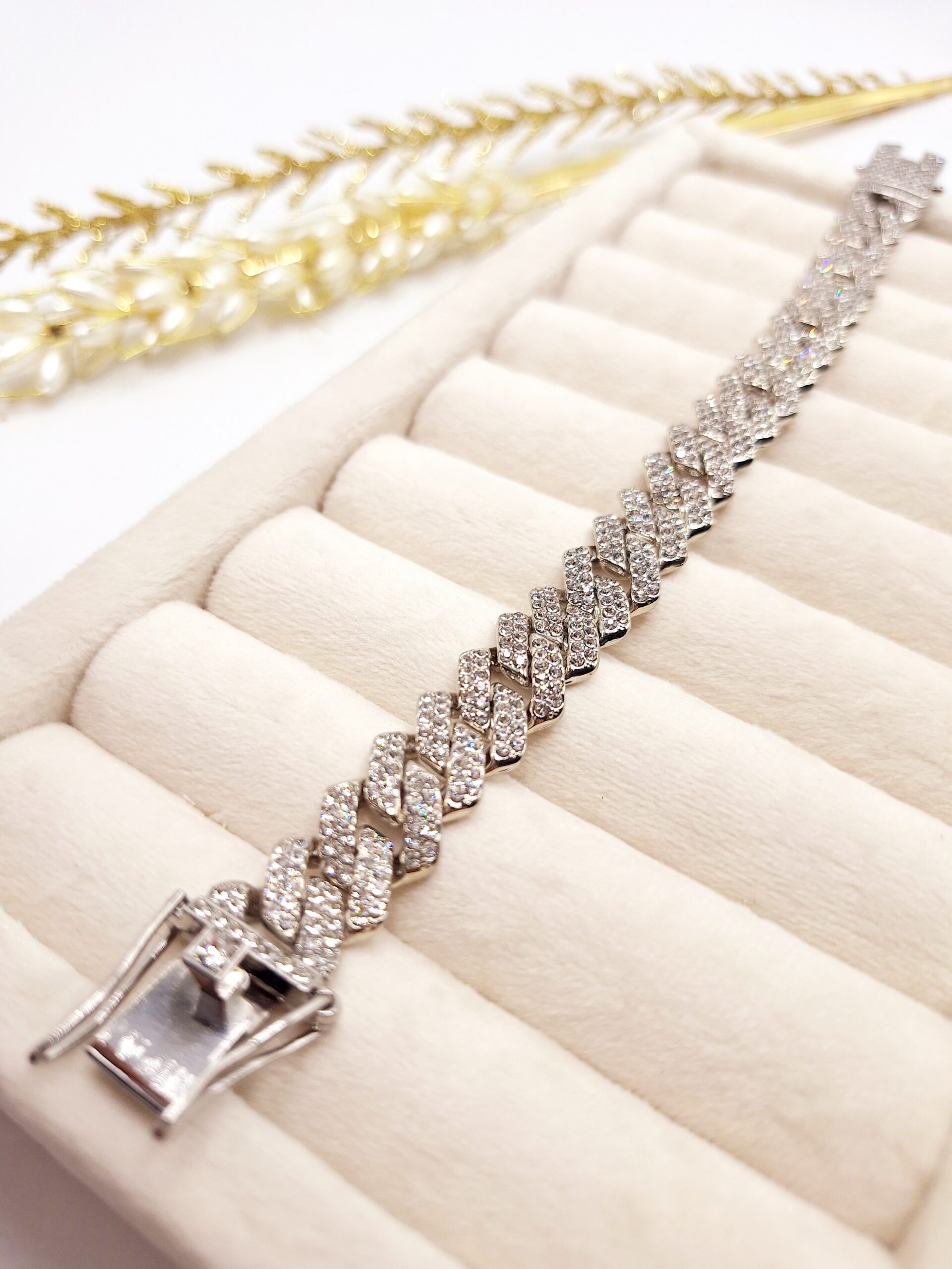 دستبند فول نگین کارتیر استیل