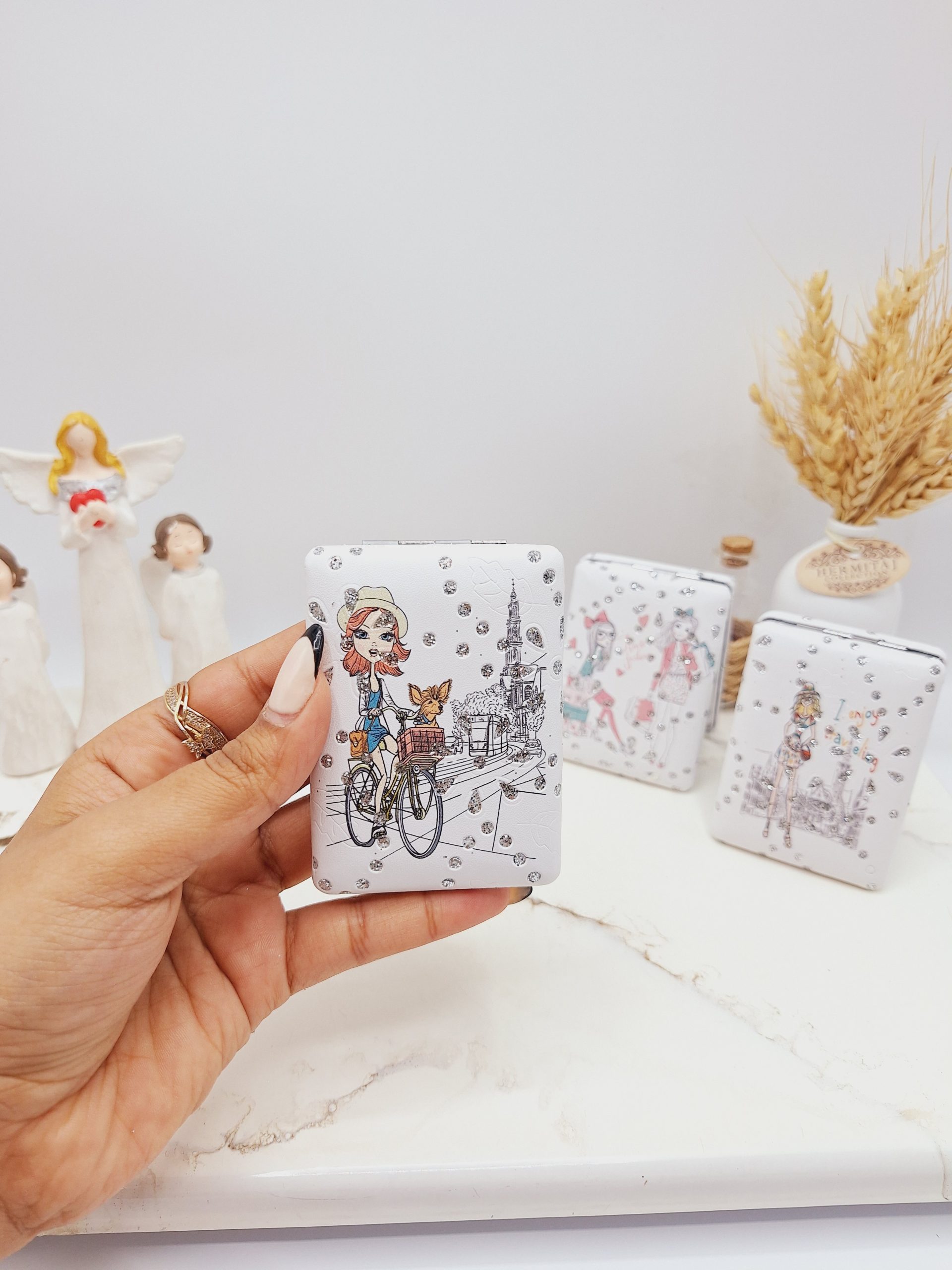 آینه دو طرفه جیبی طرح دختر