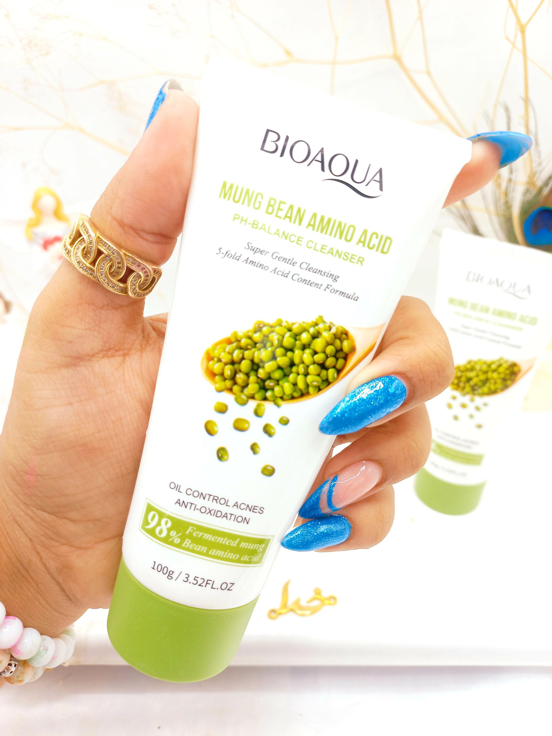 فوم شستشو صورت کنترل چربی و ضد آکنه ماش بیوآکوا BQY53935 BIOAQUA