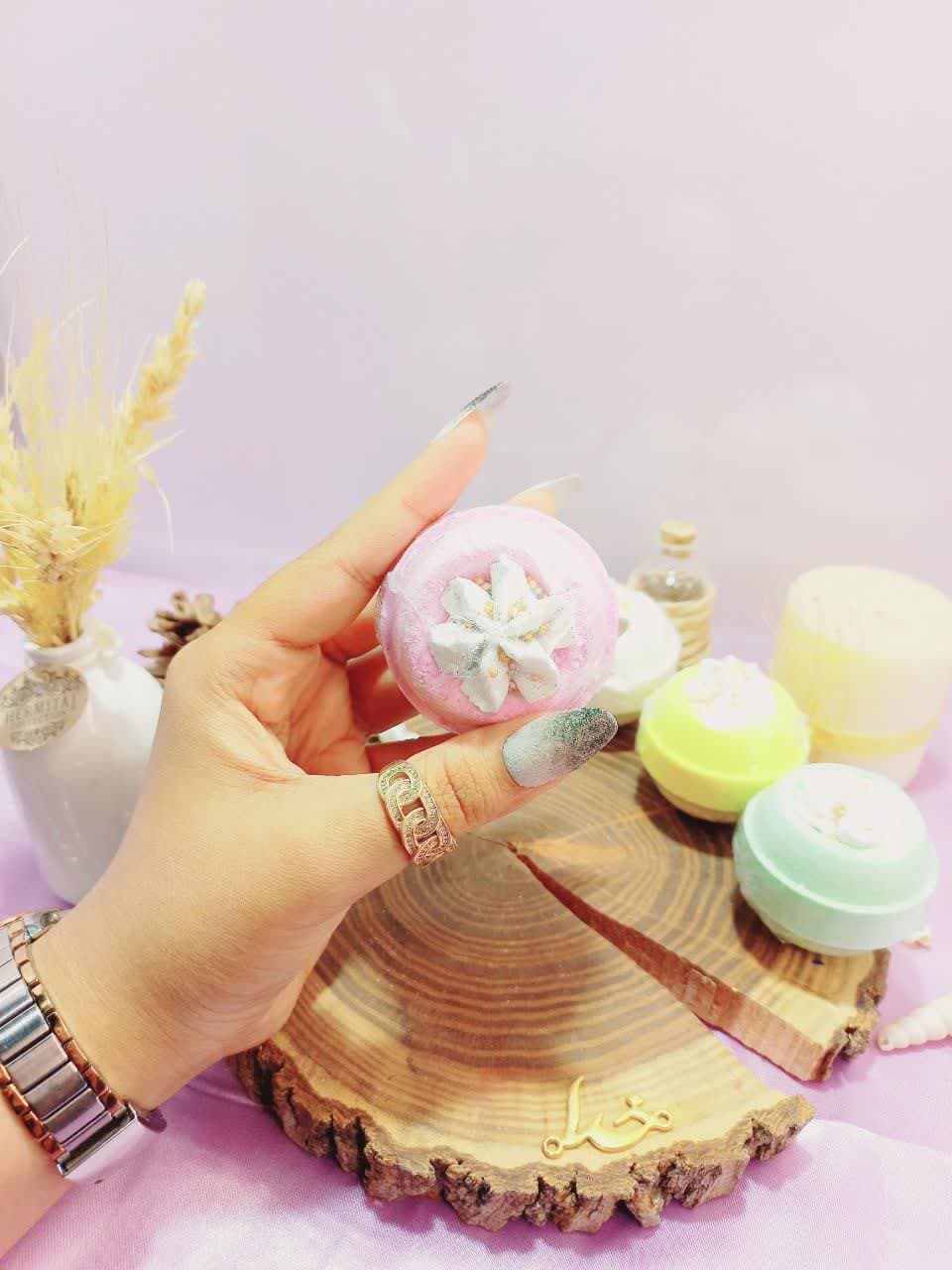 کوکتل و پدیکور توپی خامه ای 80 گرمی با کیفیت با جوشش عالی