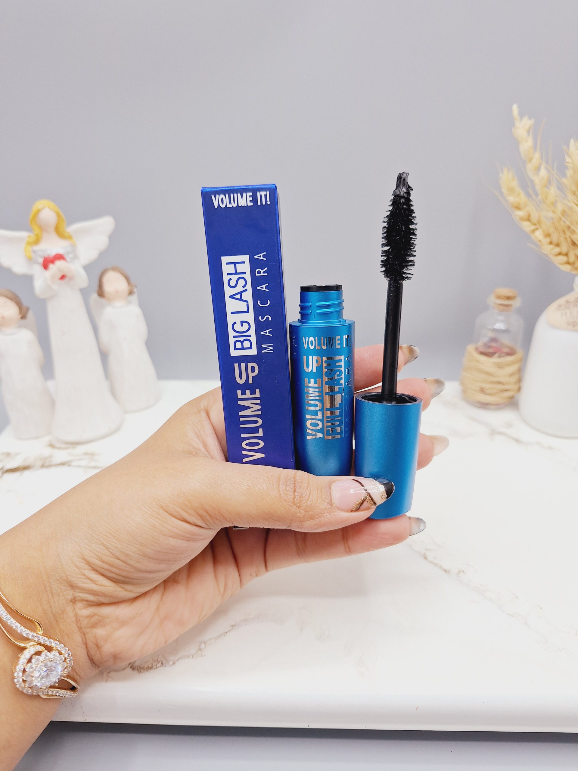 ریمل حجم دهنده بل آبی مدل بیگ لش Big Lash کد 8524