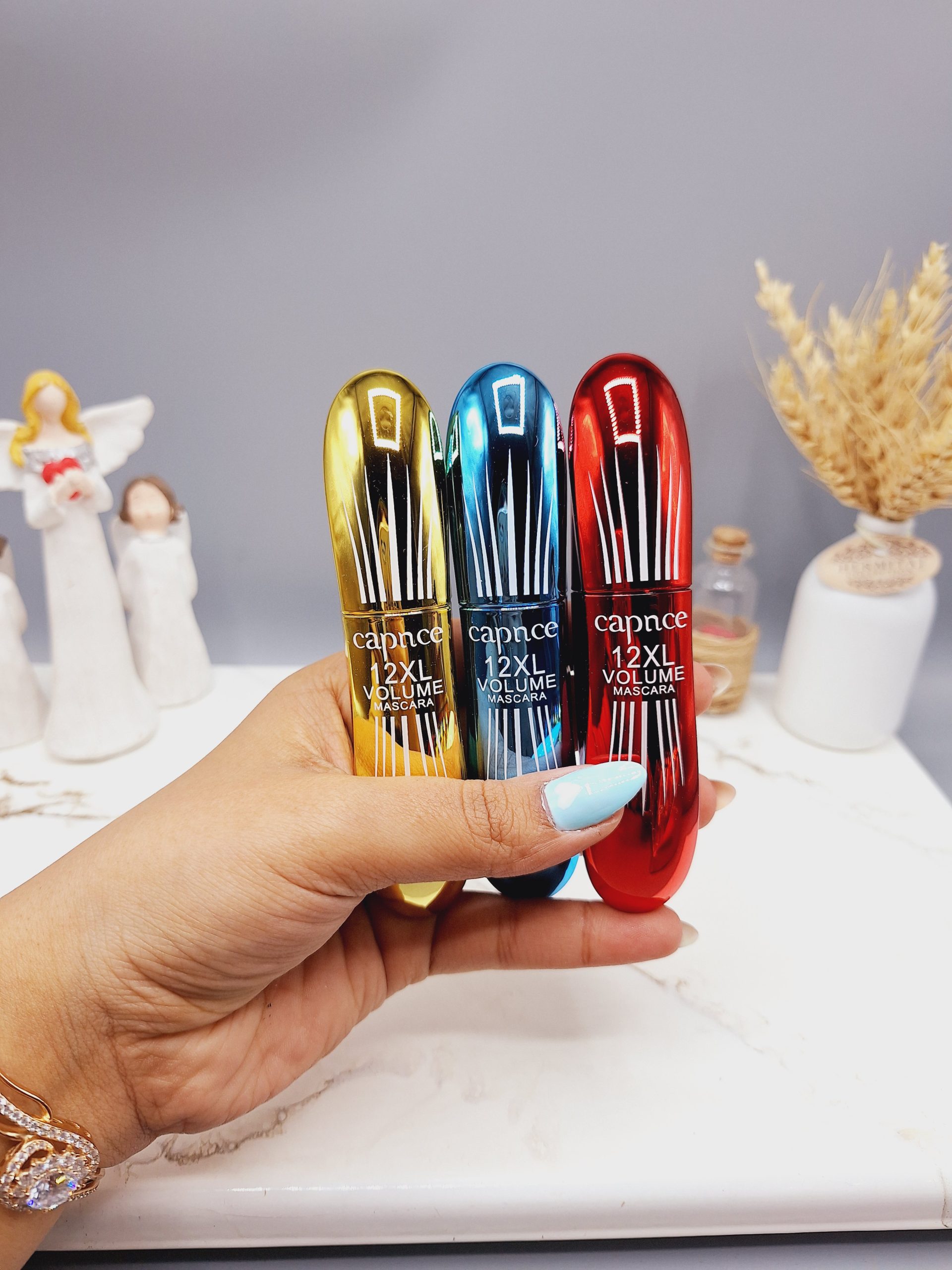 ریمل چشم بلند کننده و حجم دهنده برند capnce کد 8205