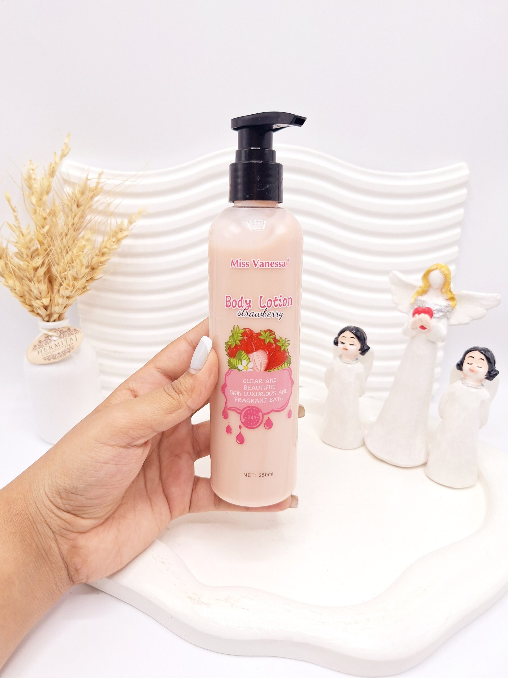 لوسیون توت فرنگی میس ونسا کد M7064