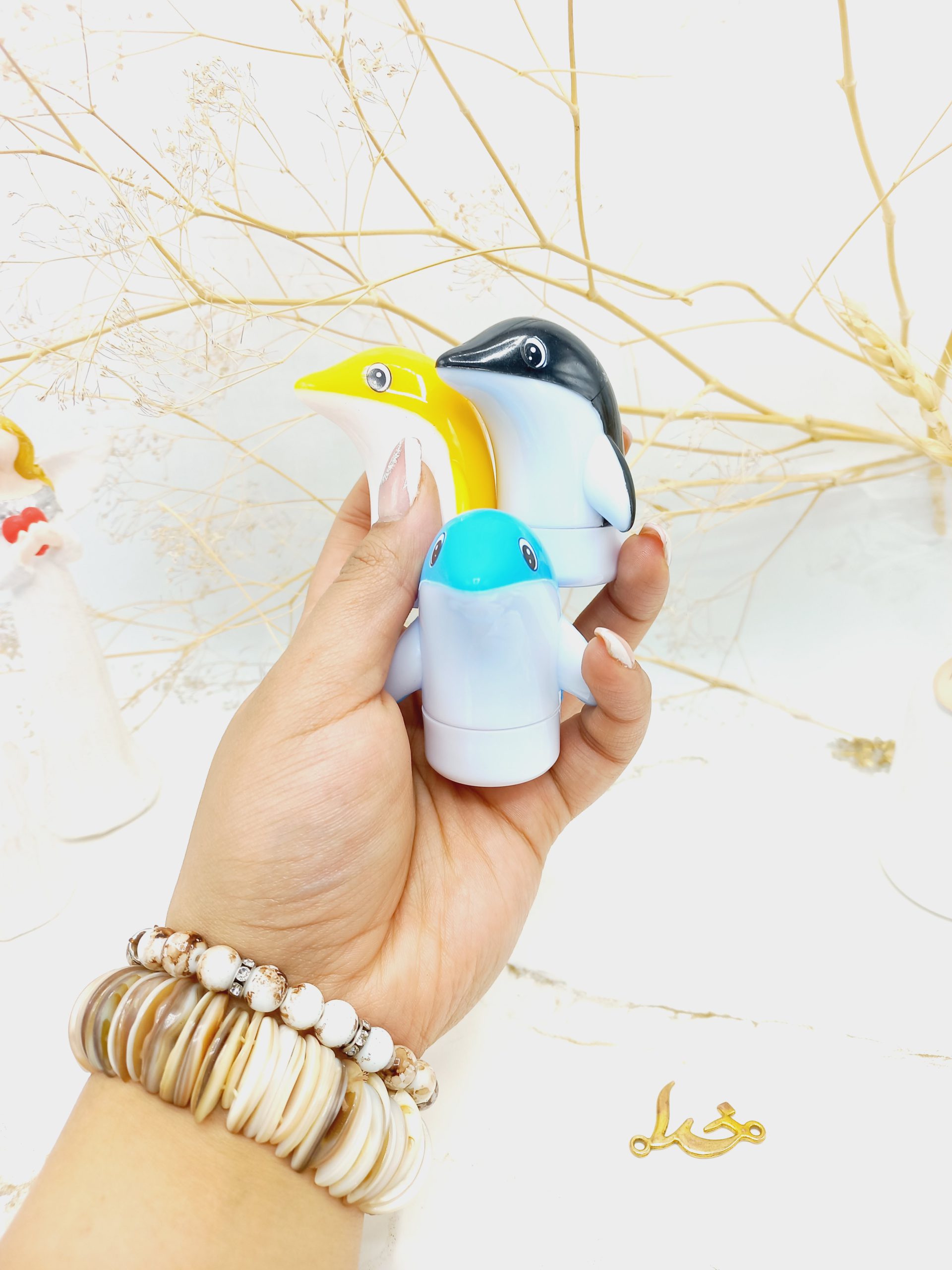 بالم لب طرح دلفین برند هوکسیا بیوتی HUXIA BEAUTY کد 1048