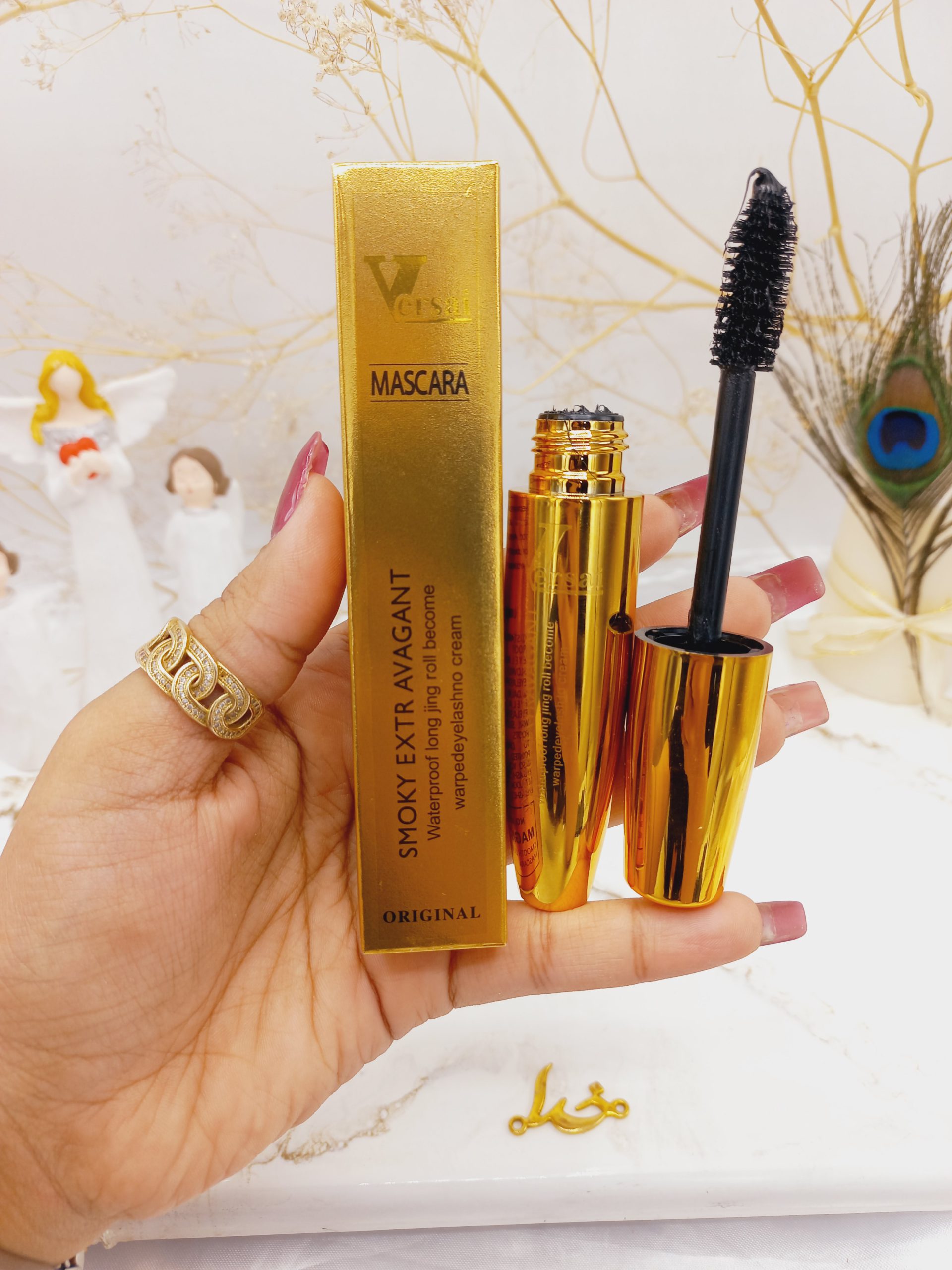 ریمل پرطرفدار پوکه طلایی ورسای VERSAI کد v516