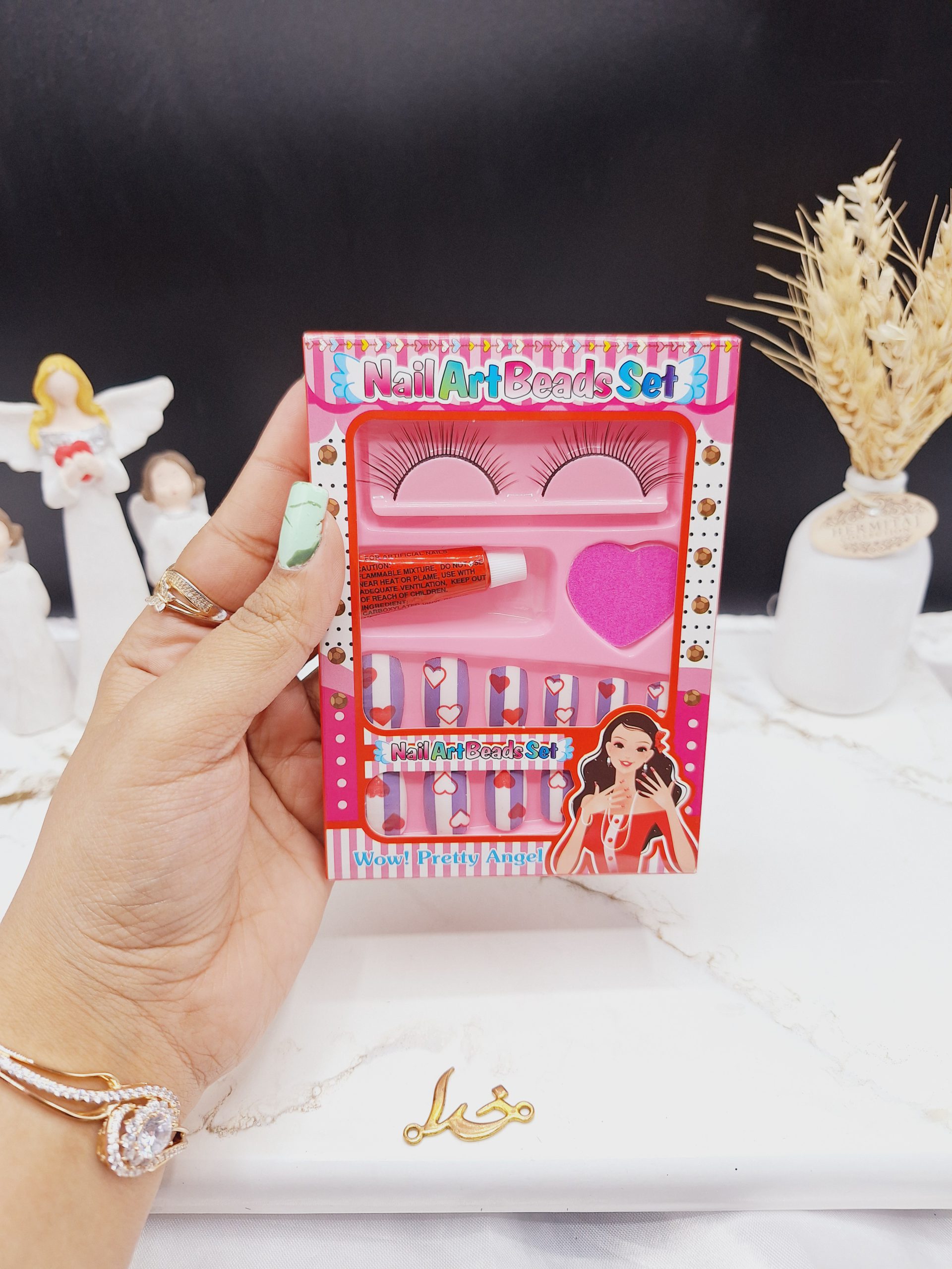 پک چسپ و ناخن و مژه مصنوعی بچگانه کد 2956