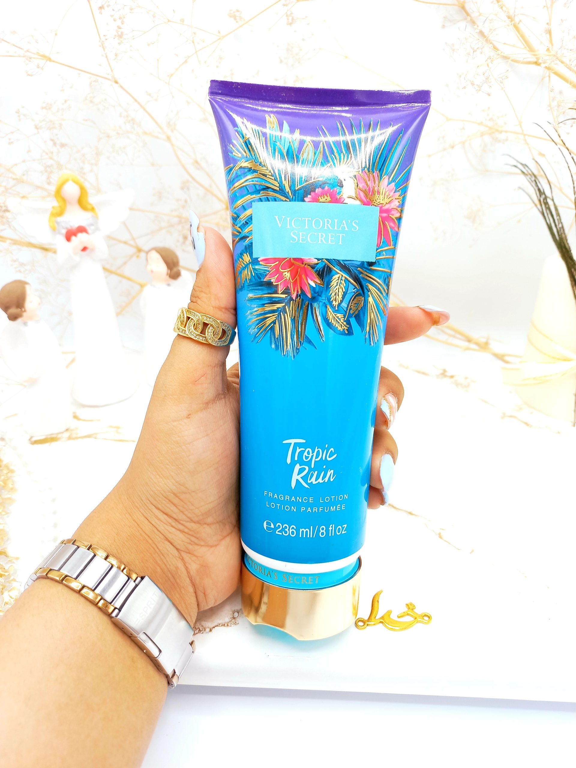 لوسیون معروف مرطوب کننده بدن 236 میل Tropic Rain برند ویکتوریا سکرت کد 8783