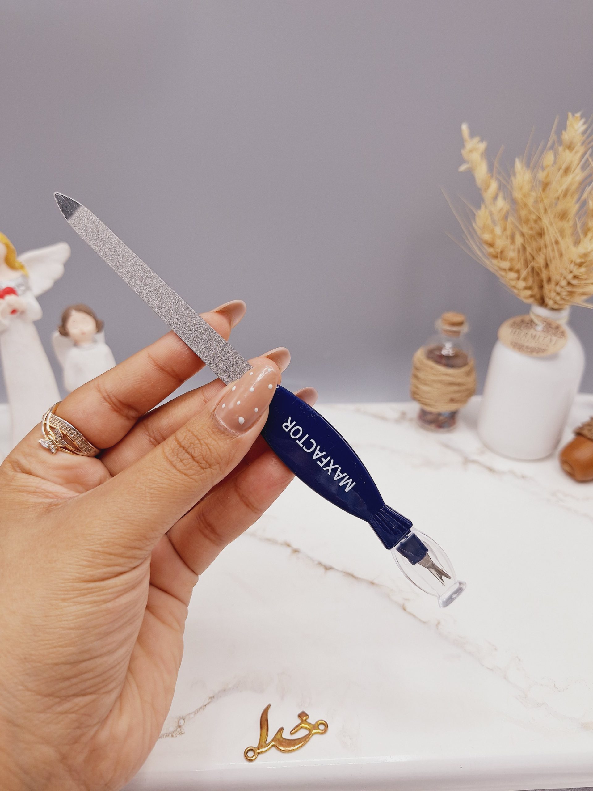 سوهان و گوشه گیر ناخن برند مکس فکتور MAXFACTOR کد 0081