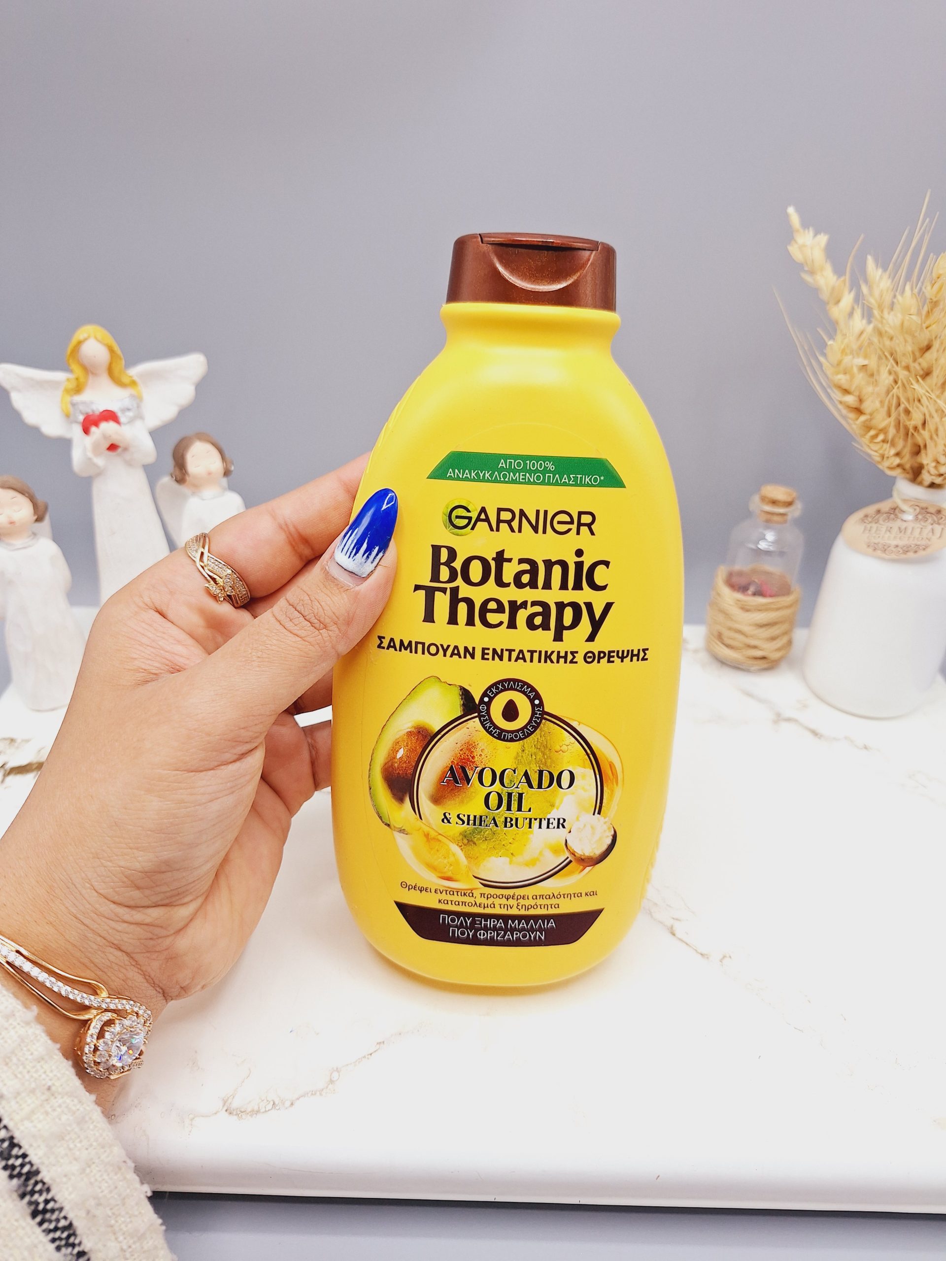 شامپو مغذی فشرده روغن آووکادو و کره شی گیاهی و درمانی برند گارنیر اصلی  حجم 400 میل کد 0590