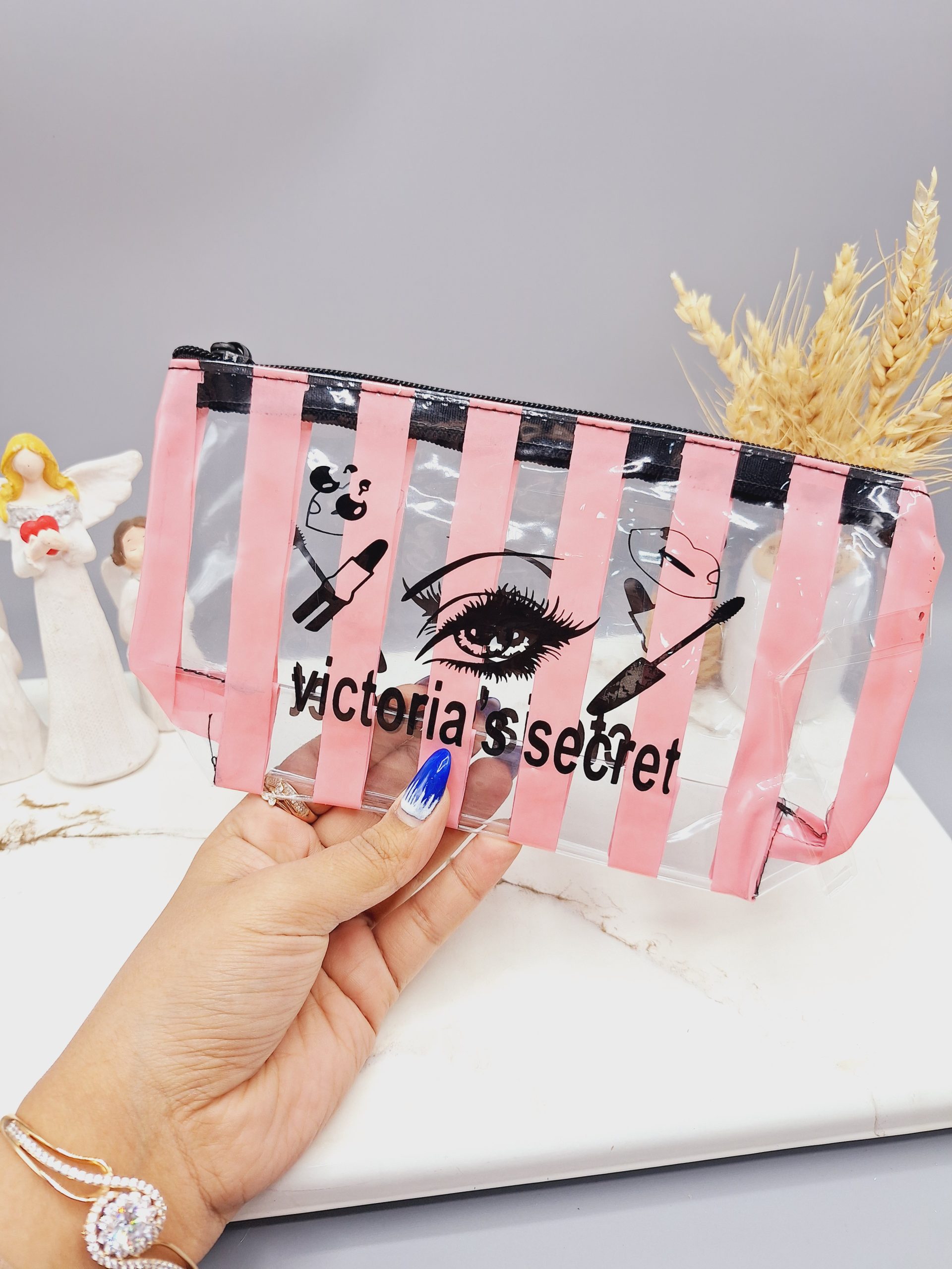 کیف لوازم آرایشی ویکتوریا سکرت شفاف سایز بزرگ صورتی VICTORIA SECRET