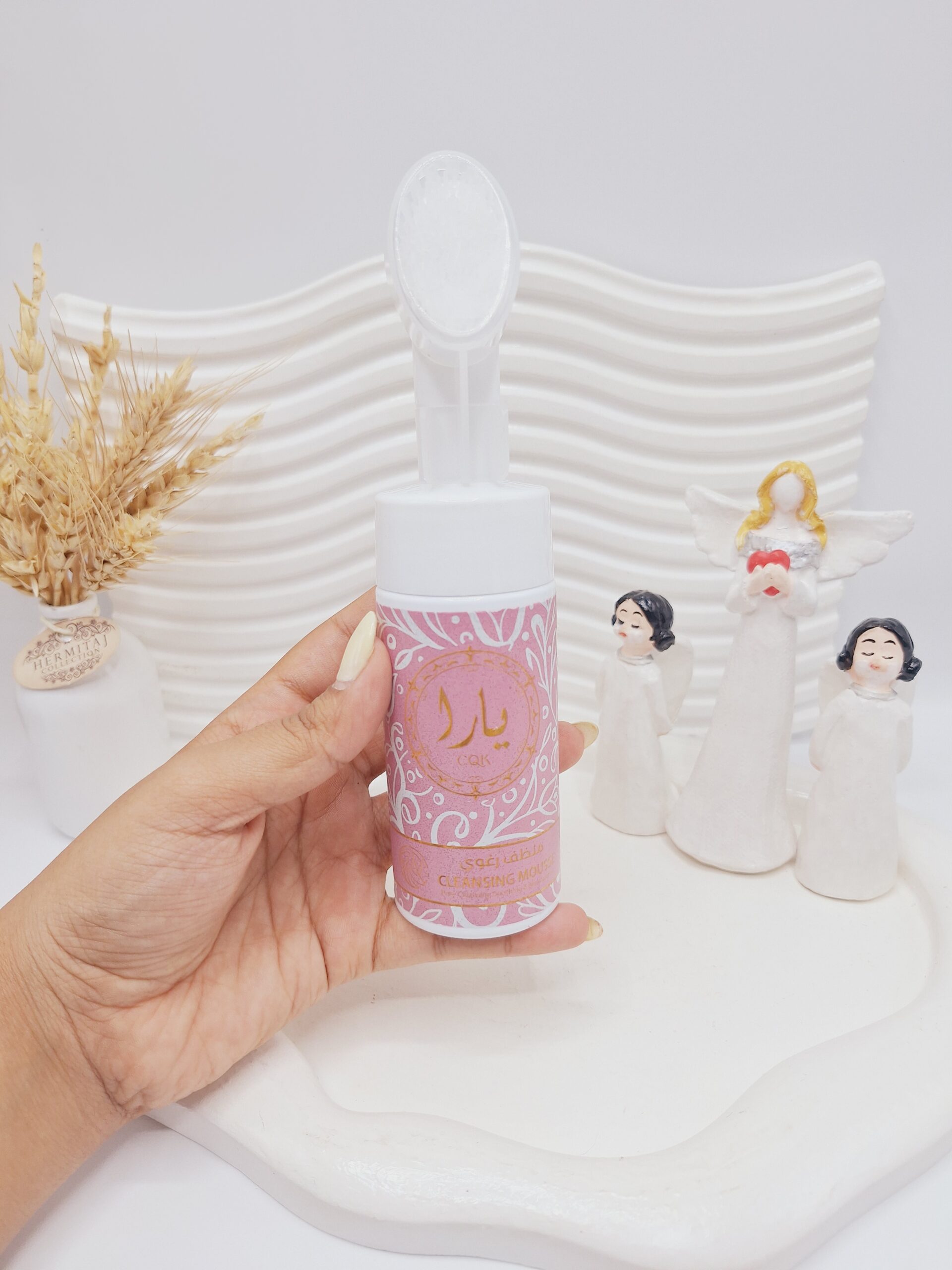 فوم براش دار مرطوب کننده یارا (صورتی) کد 5637