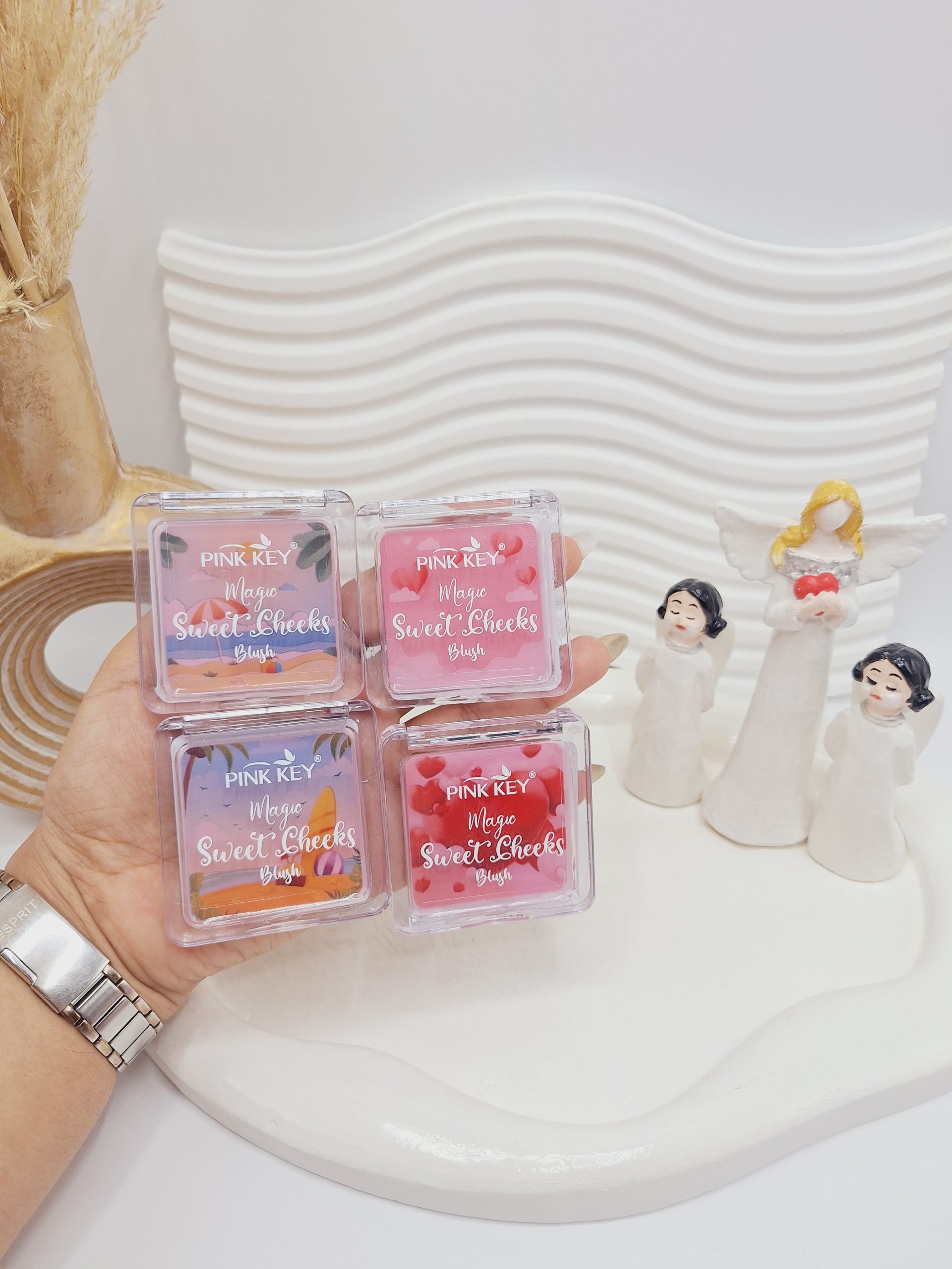 رژگونه جادویی باطرحها ورنگهای زیبا کد7806