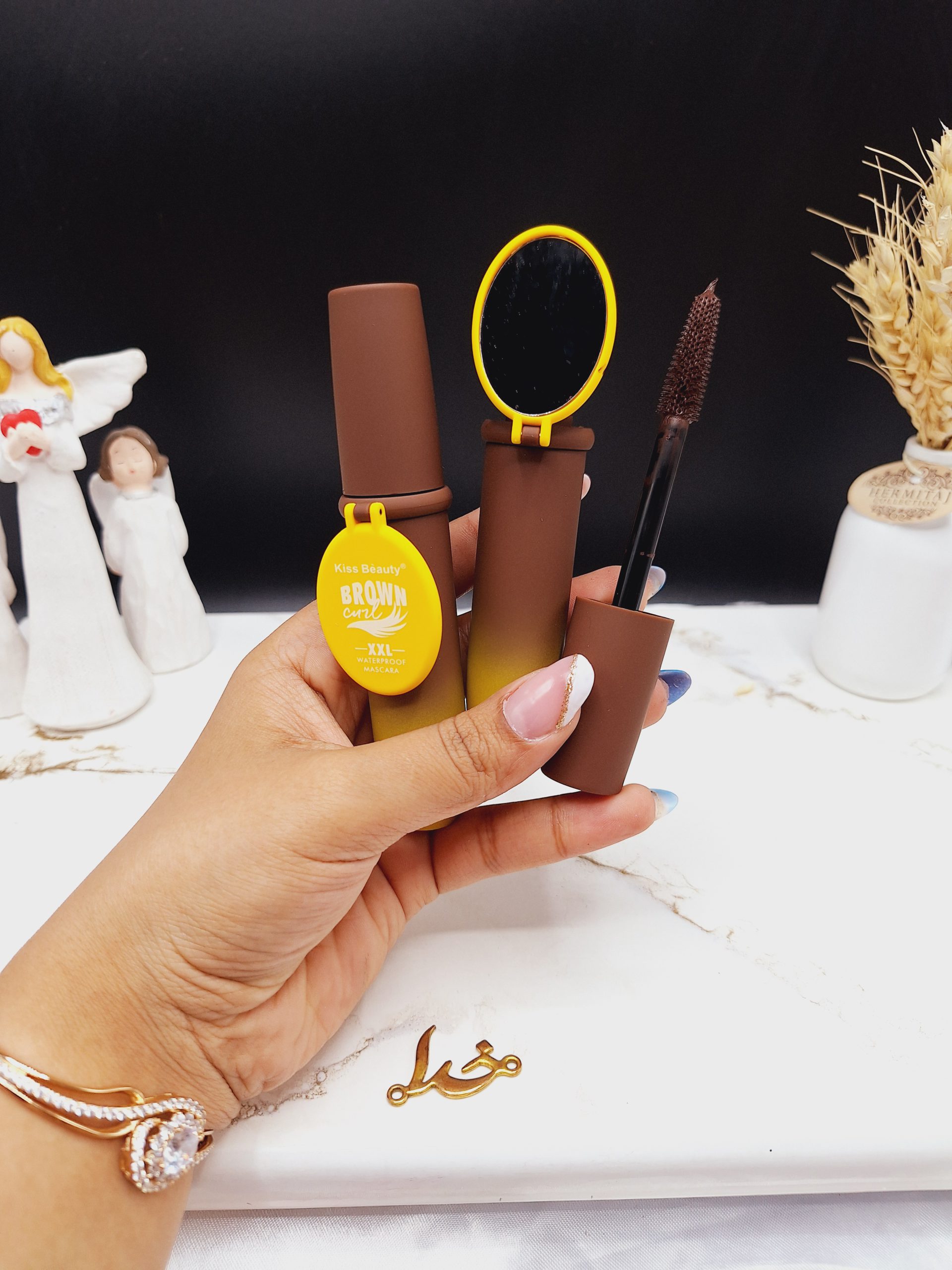 ریمل بلند کننده رنگی ضد آب به همراه آینه برند کیس بیوتی kiss beauty کد 56852