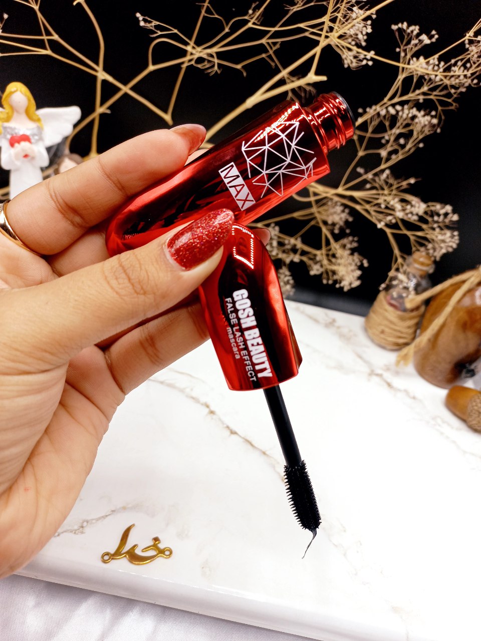 ریمل فول بیگ گاش همراه با حجم دهندگی و بلندکنندگی بالا مژه  کد 8220