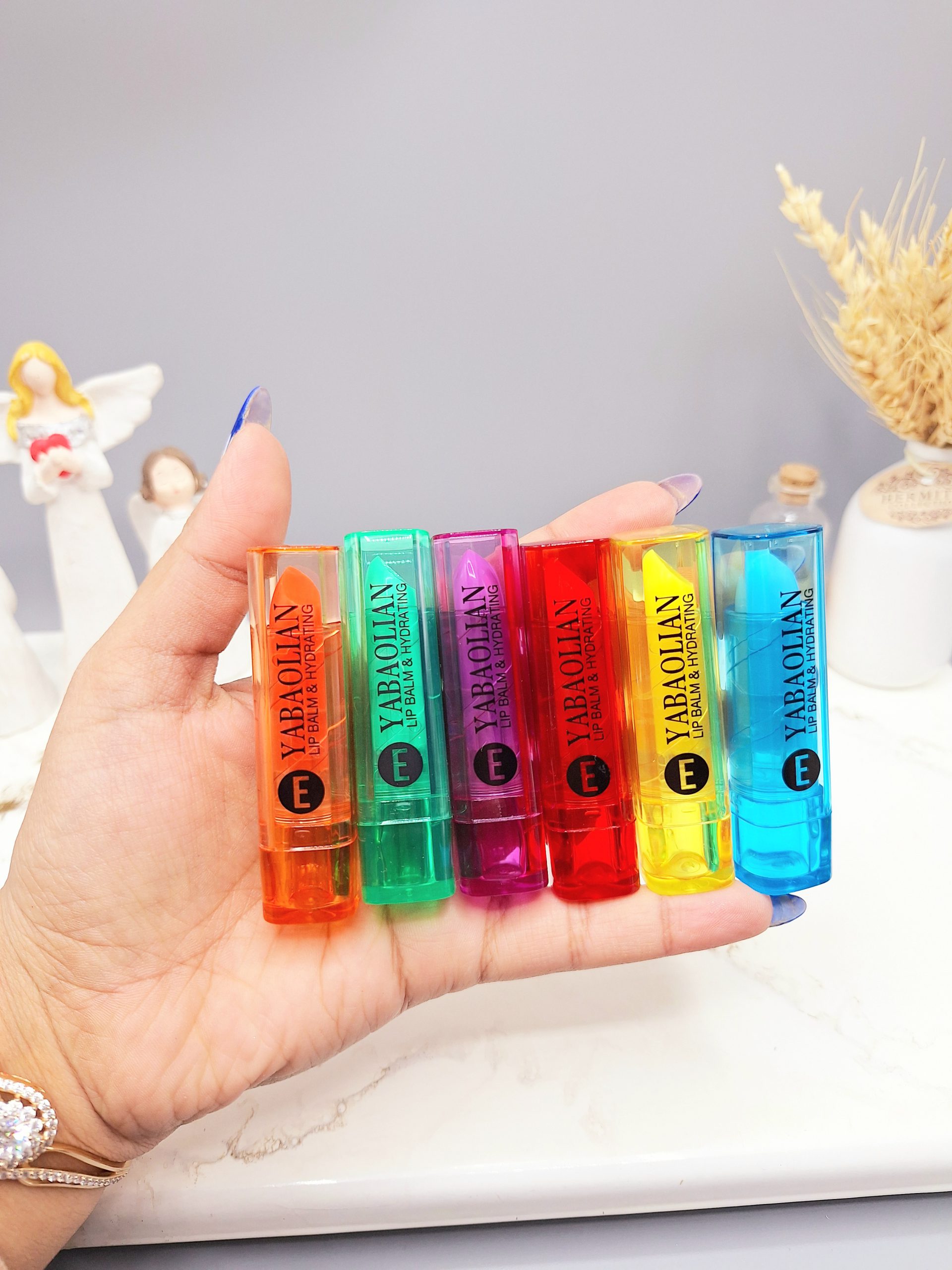 بالم لب پوکه رنگی با رایحه های خاص کد 4004