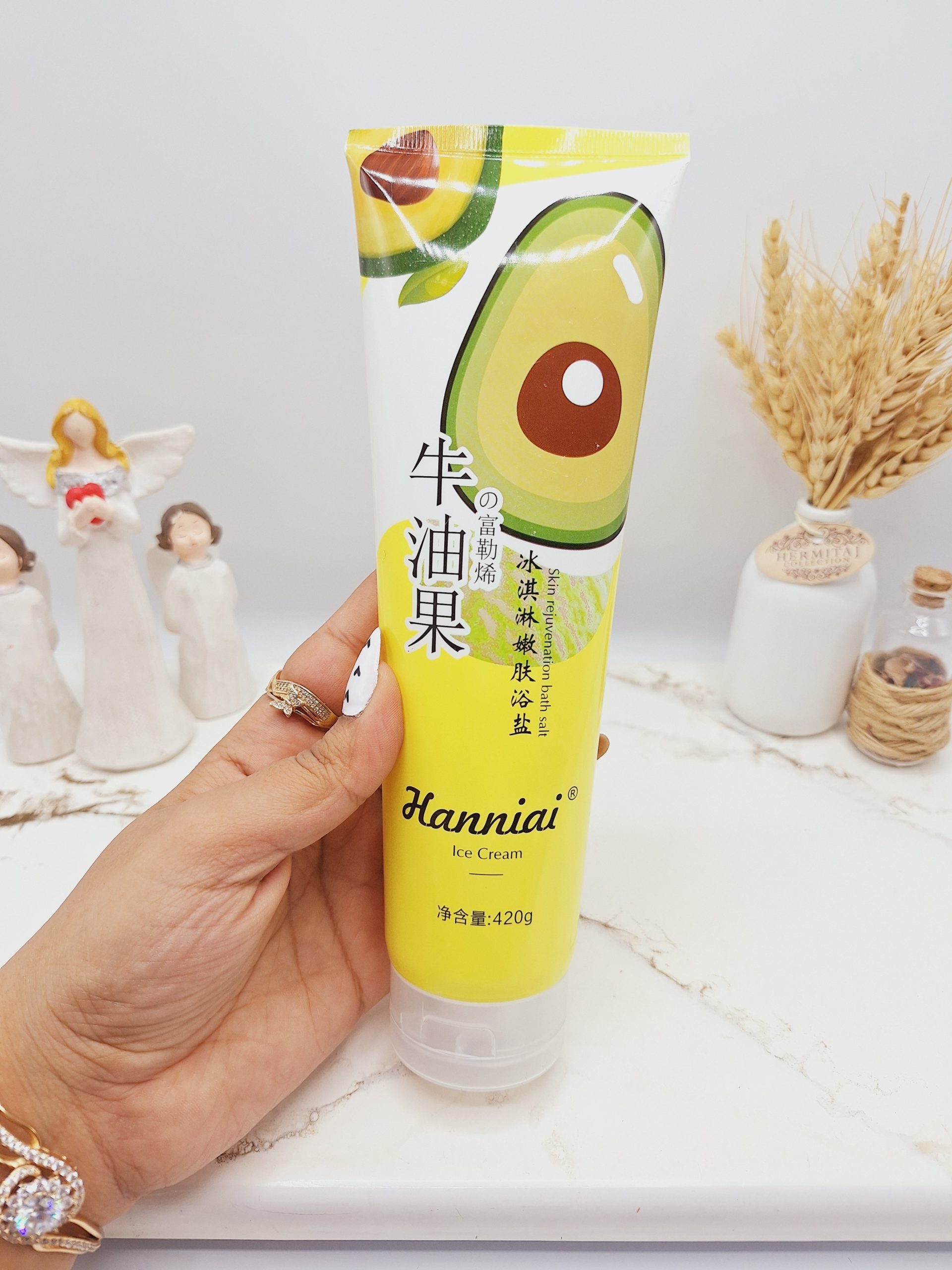 اسکراب ونمک بدن آوکادو برند هانیایی کد 3069