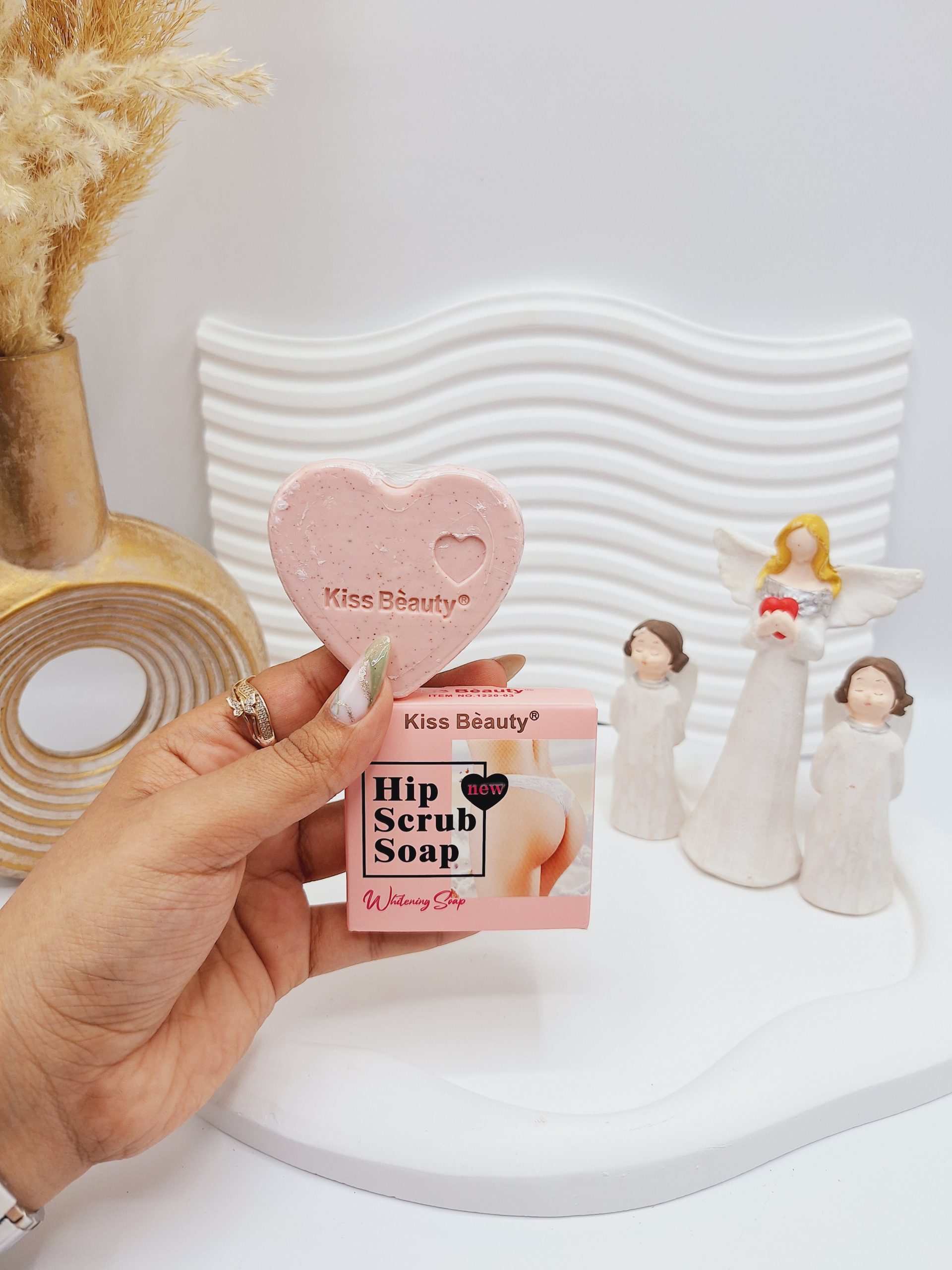 صابون اسکراب قلبی سفید کننده زیر بغل و اندام خصوصی برند کیس بیوتی کد 1220