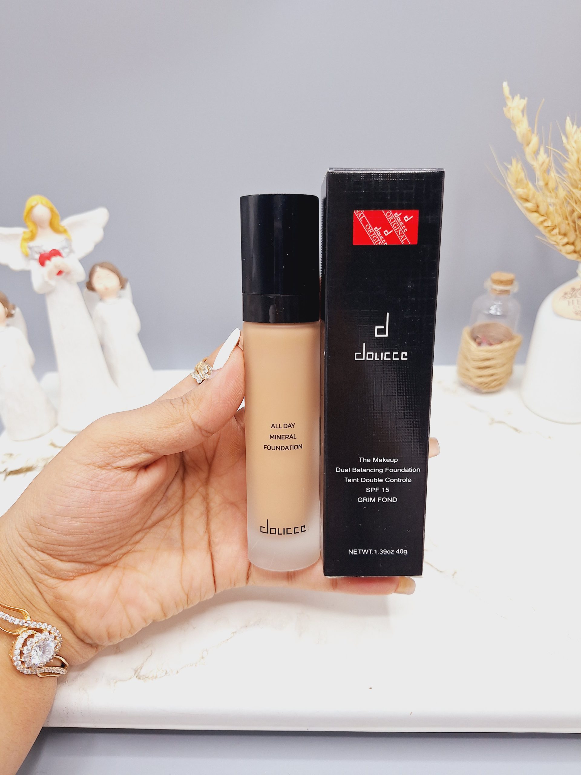 کرم پودر استوانه ای دوسه گریم