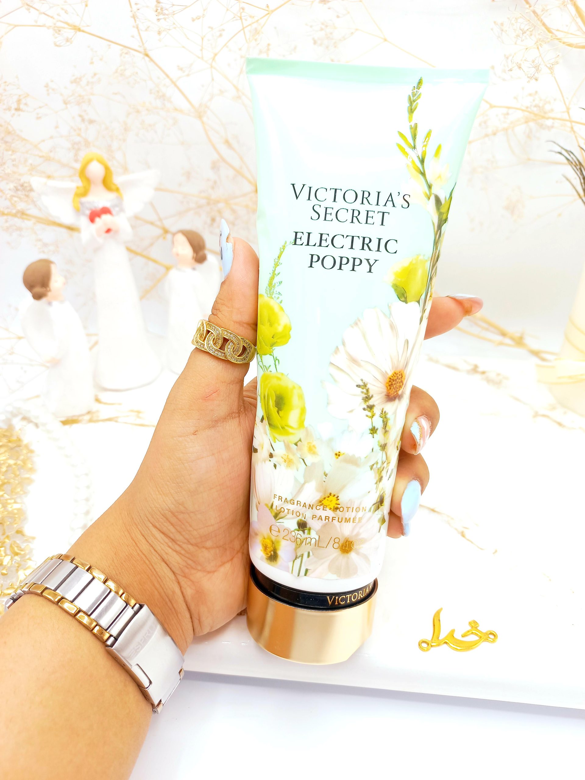 لوسیون معروف مرطوب کننده بدن 236 میل Electric Poppy برند ویکتوریا سکرت کد 8116
