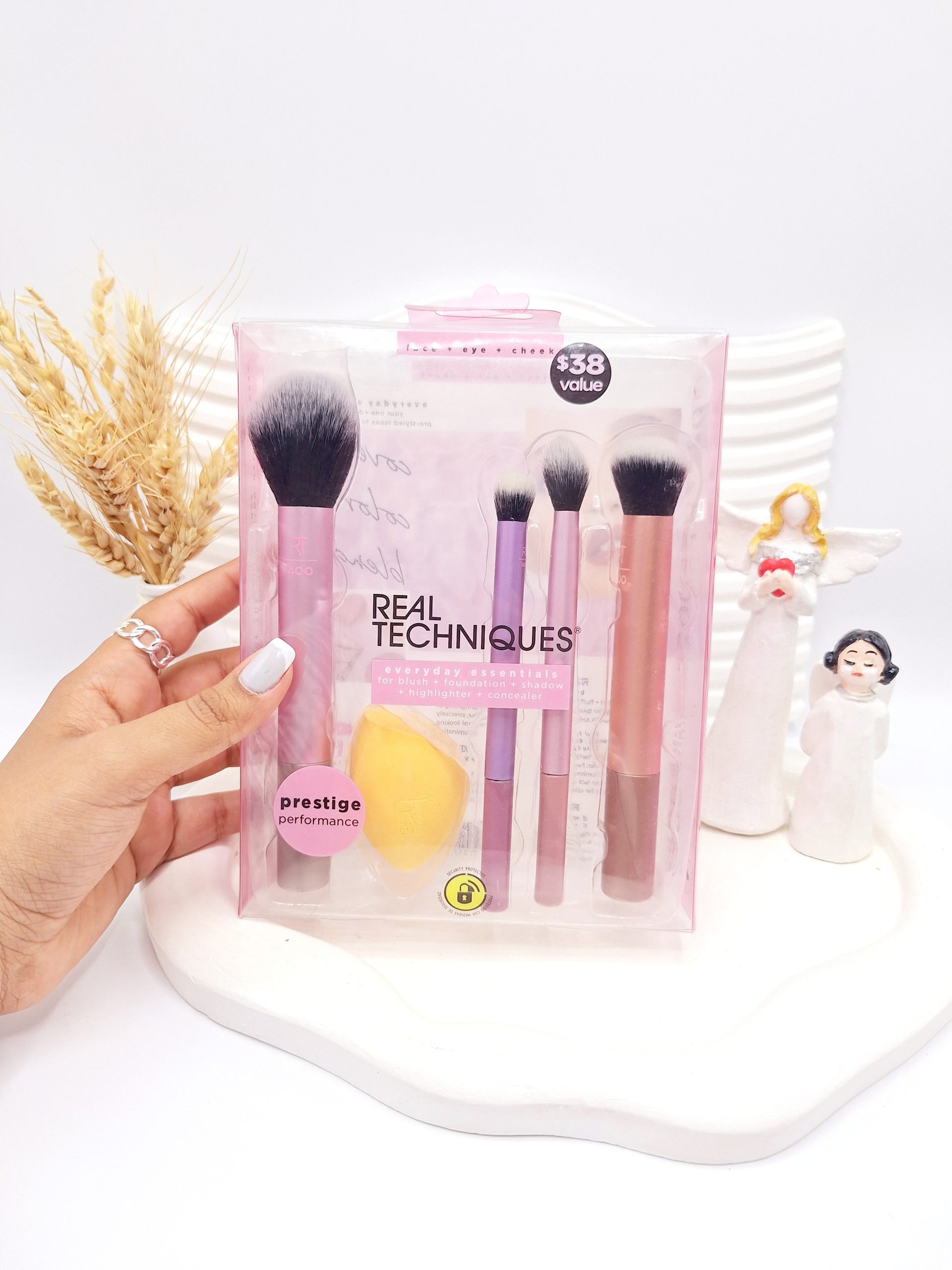 ست براش و پد آرایشی ریل تکنیکس REAL TECHNIQUES حاوی 5 عددی کد 1786