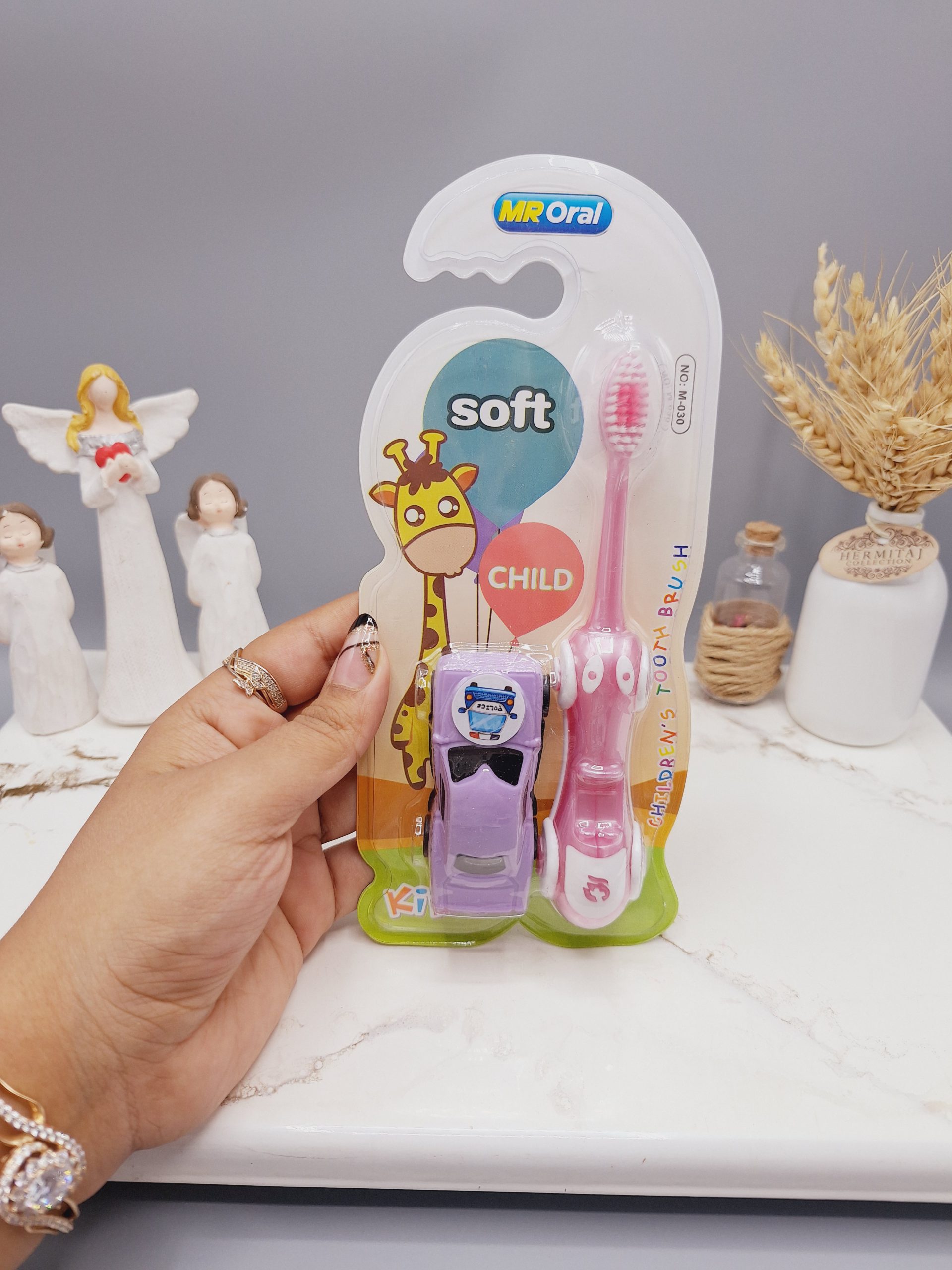 مسواک کودک مستر اورال با برس نرم به همراه ماشین اسباب بازی