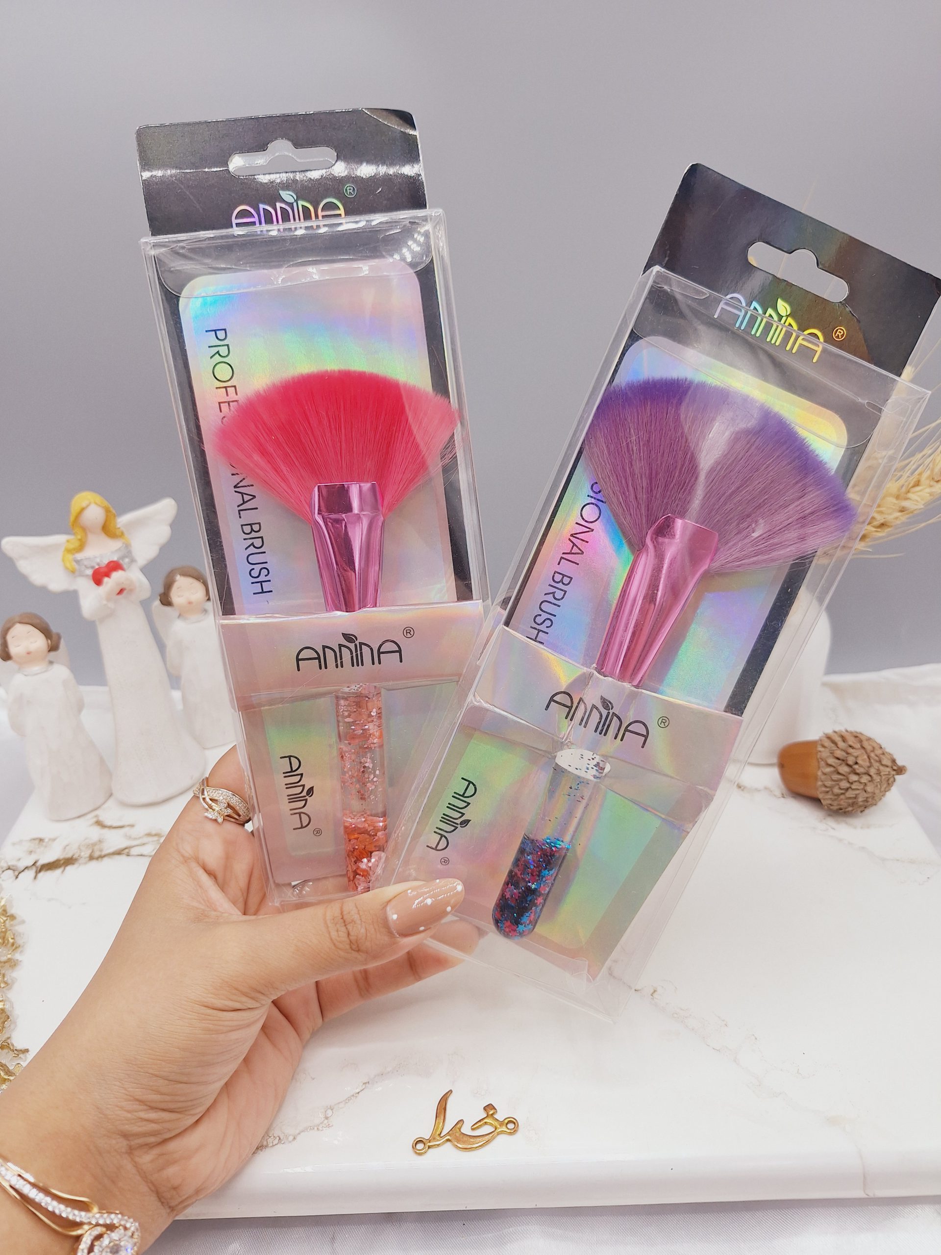 براش آرایشی طرح آکواریوم برند آنیتا Annina کد B889