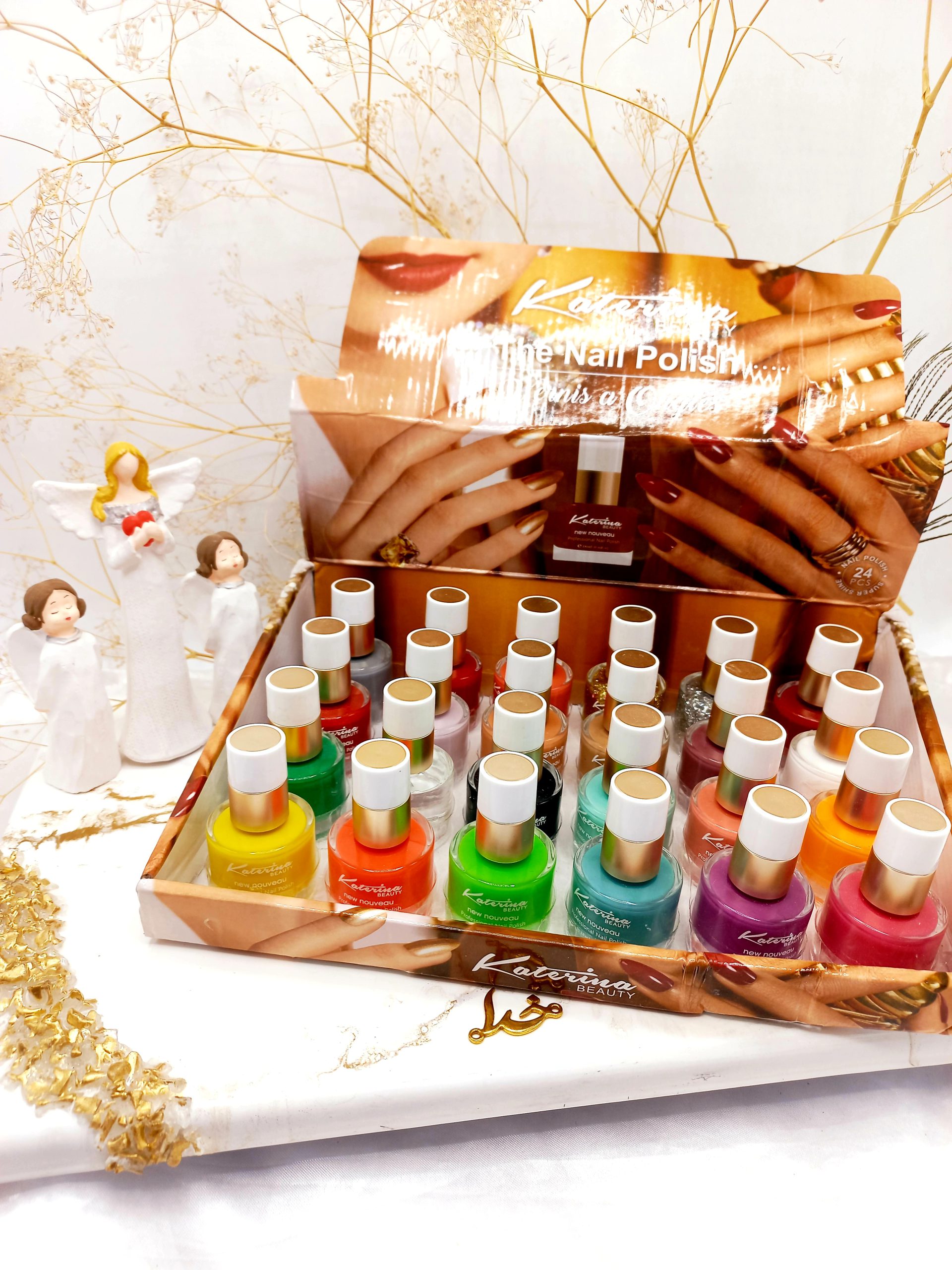 لاک ناخن پرطرفدار نایلی پولیش برند کاترینا katerina کد 2221