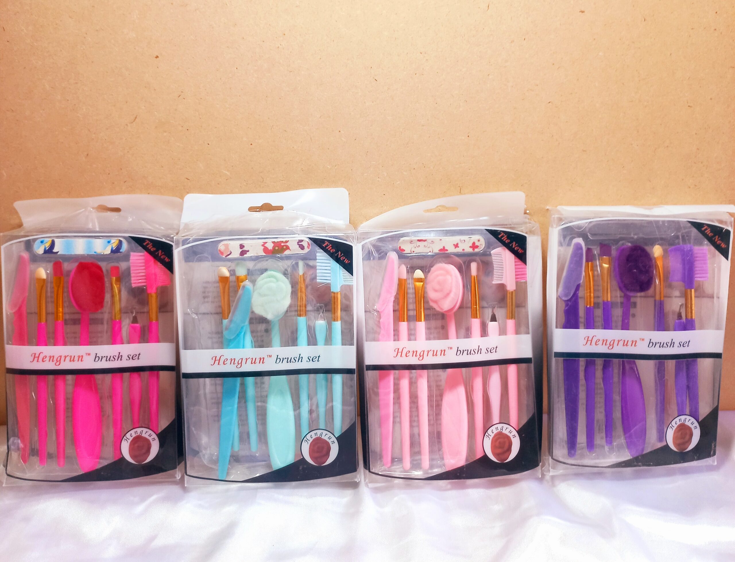 ست براش آرایشی هنگرن مدل HG11 مجموعه 7 عددی به همراه سوهان ناخن