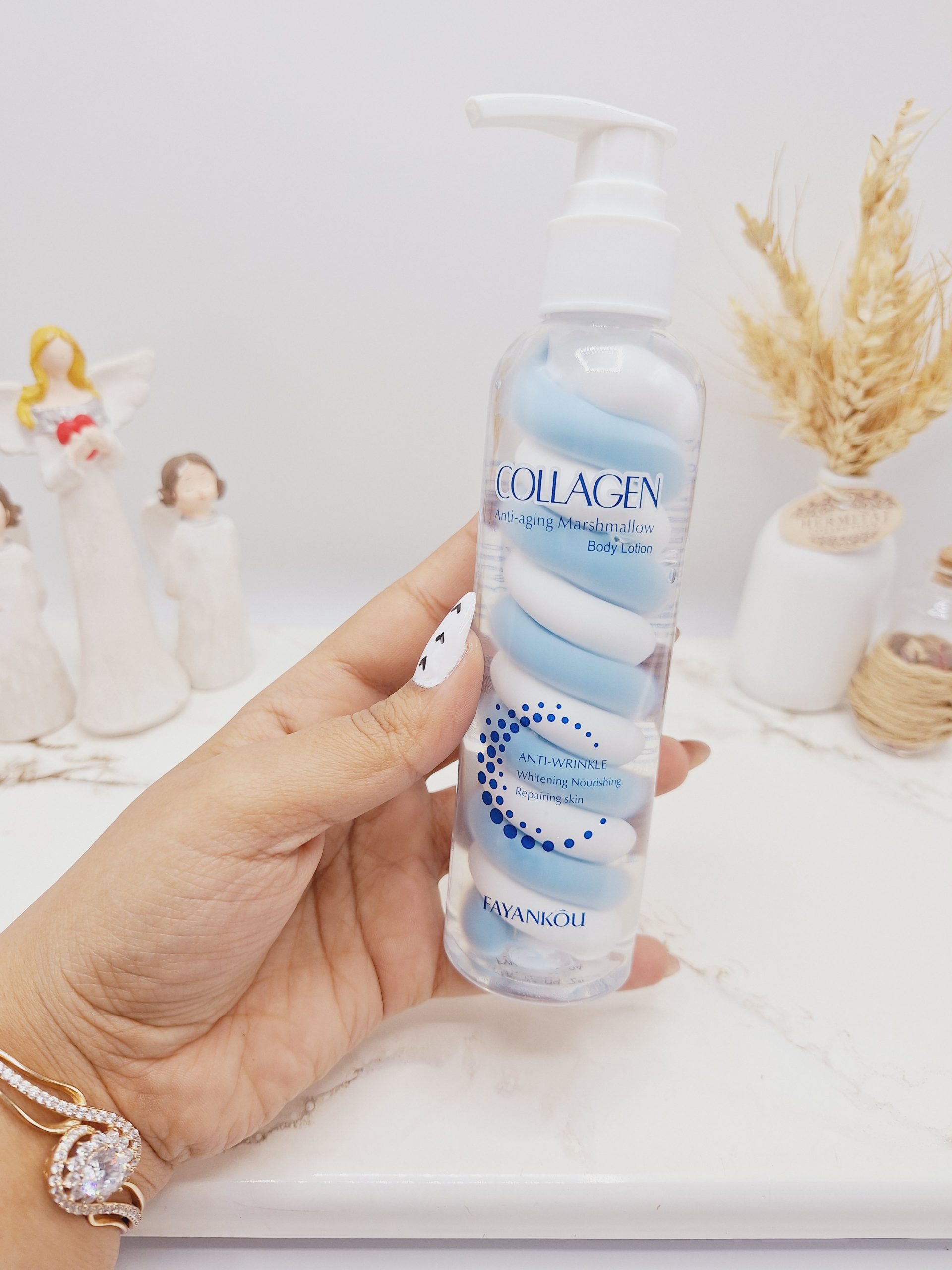 لوسیون زیبا مارشمالو ( رنگ آبی) برند سادور کد 9345