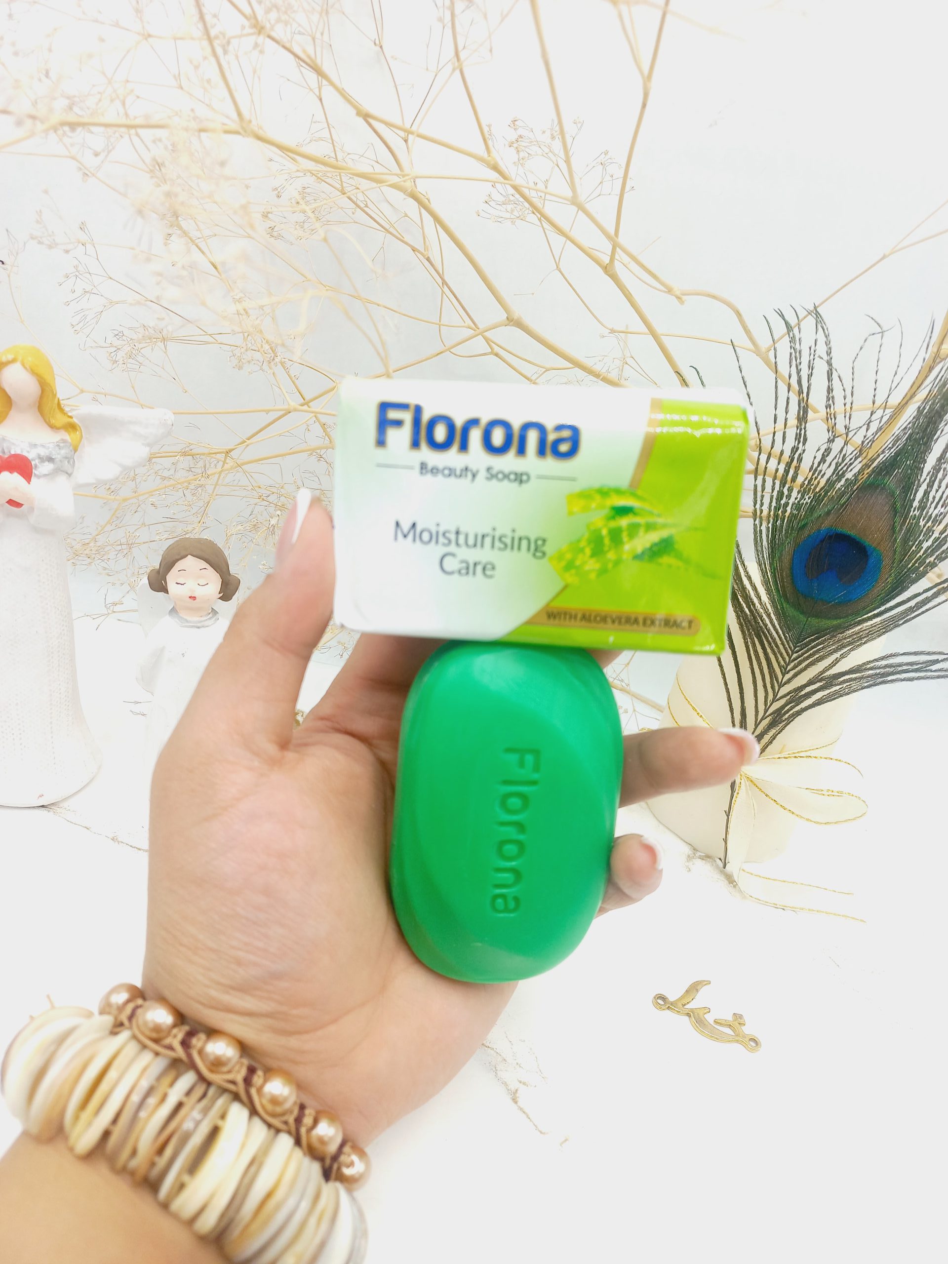 صابون 100 درصد گیاهی حاوی آلوئه ورا برند فلورونا FLORONA