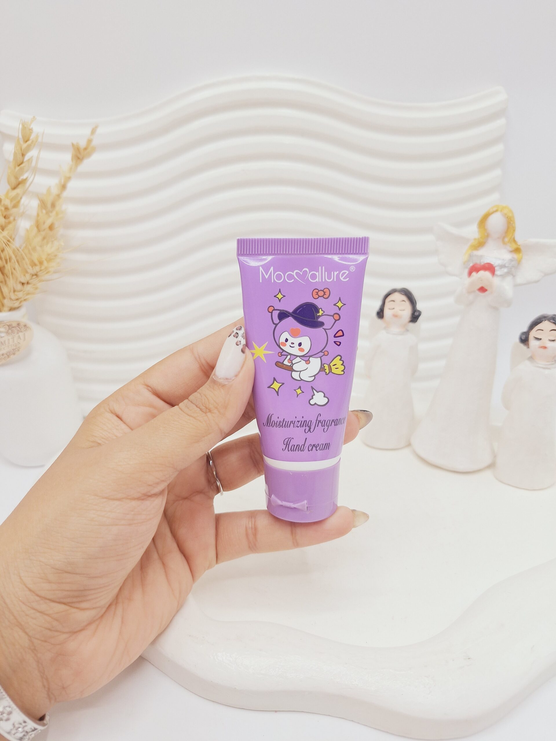 کرم دست کرومی بنفش حجم 40 میل برند Mocallure کد 942